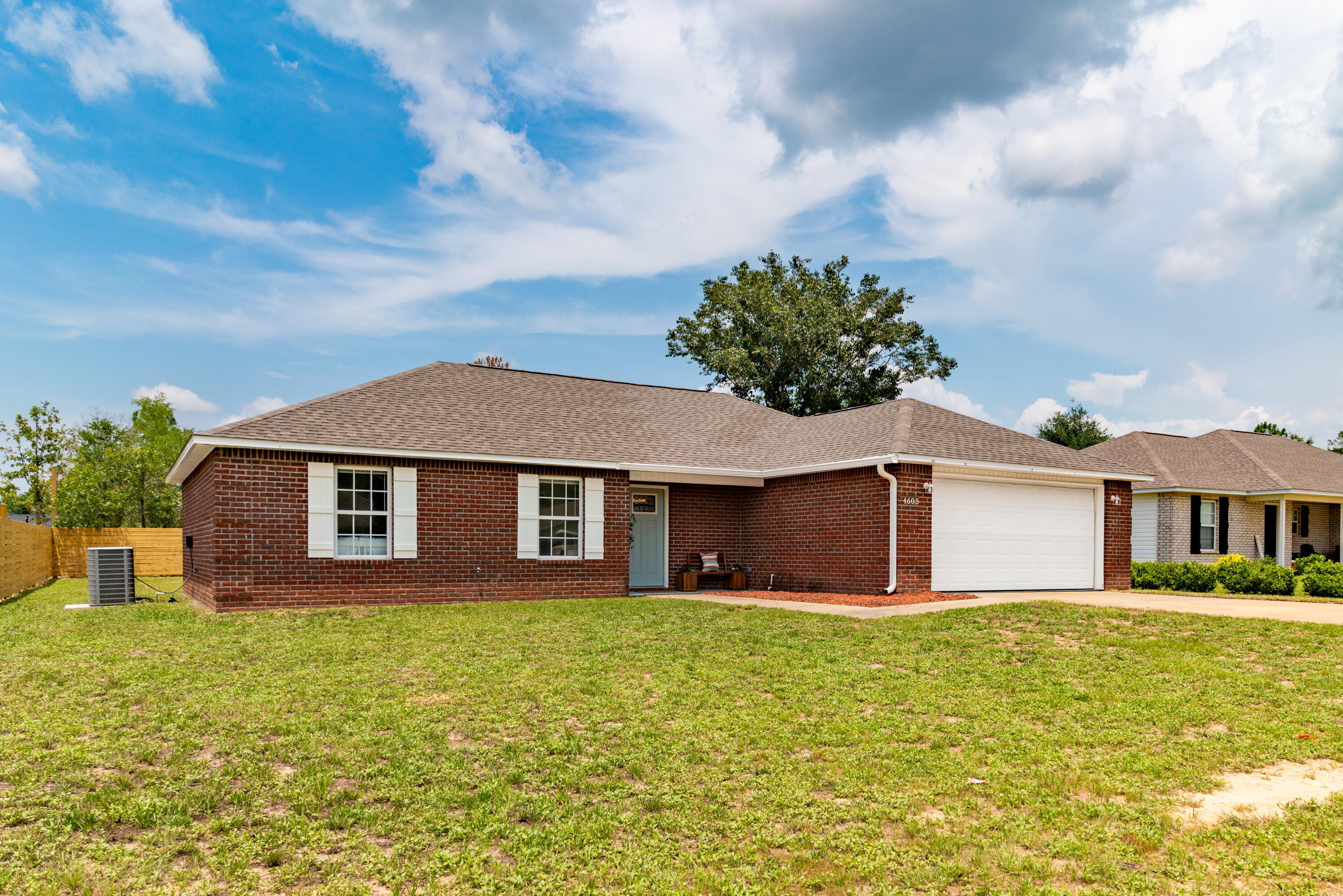 THE PINES - Residential