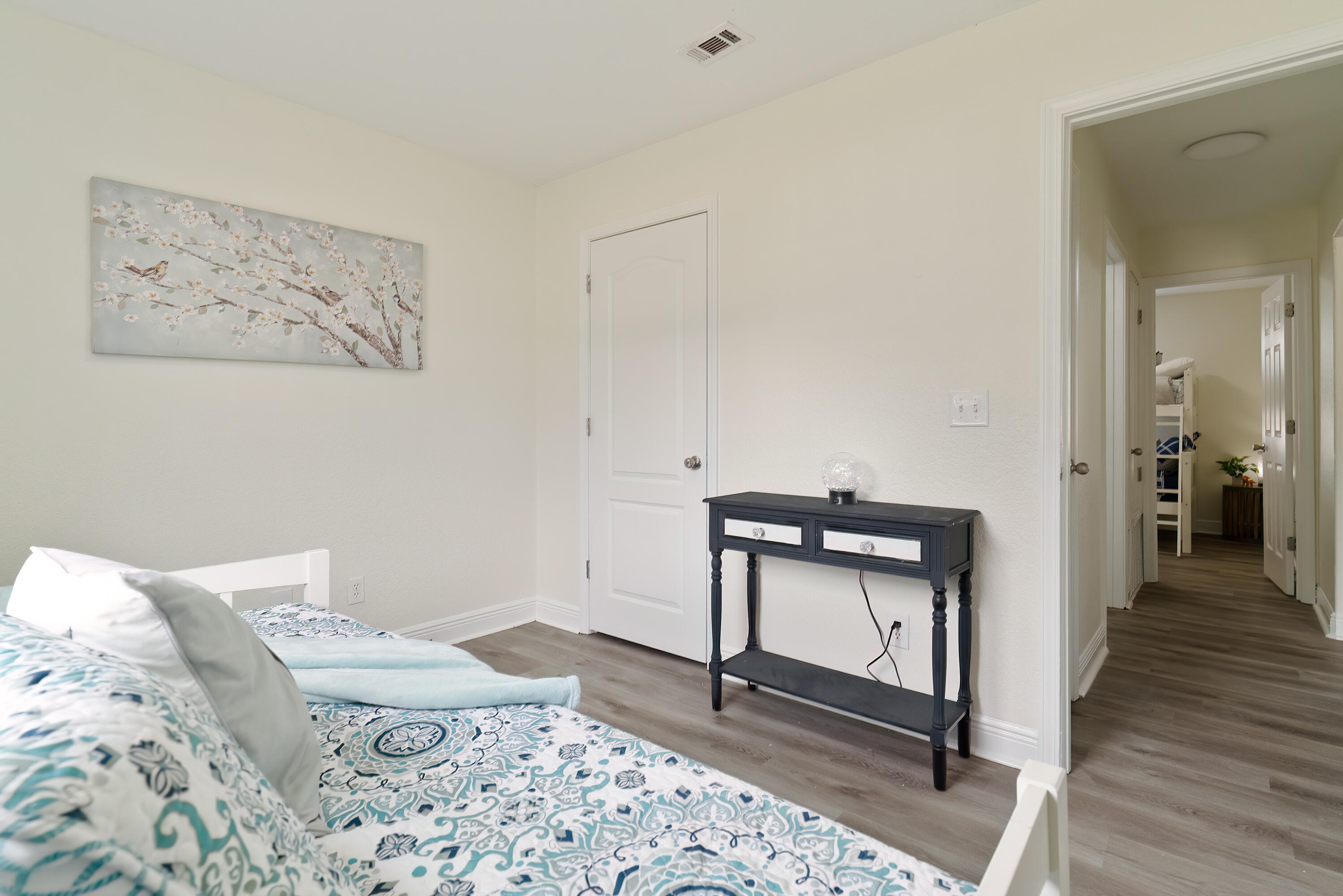 THE PINES - Residential