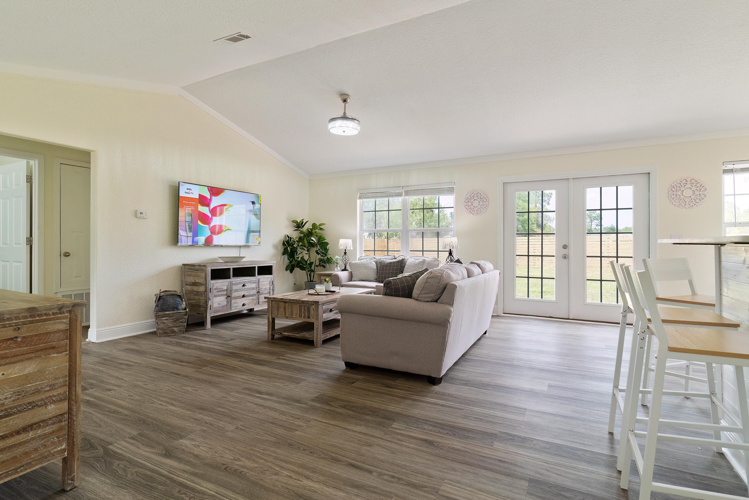 THE PINES - Residential