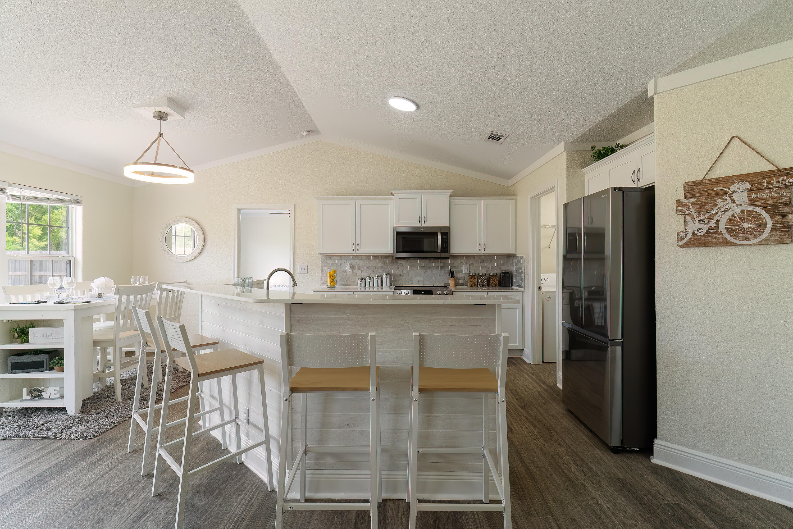 THE PINES - Residential