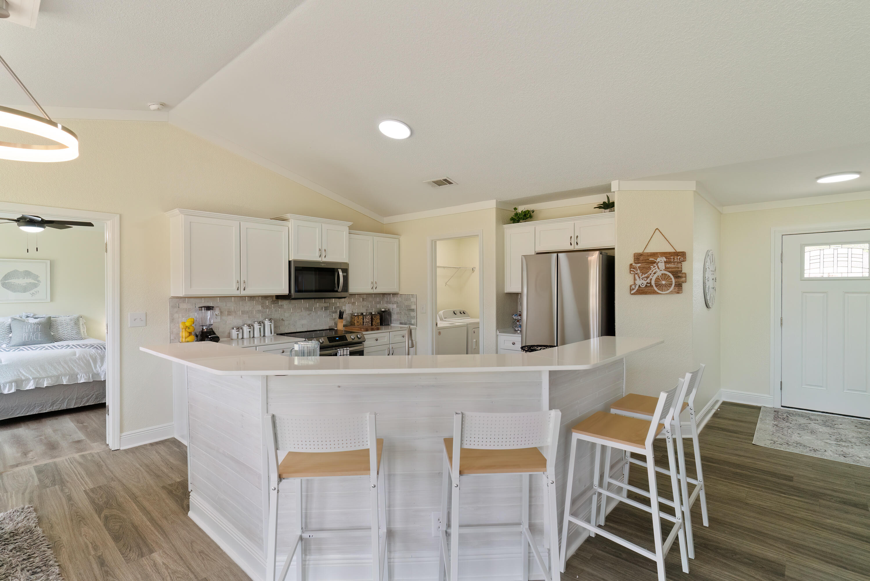 THE PINES - Residential