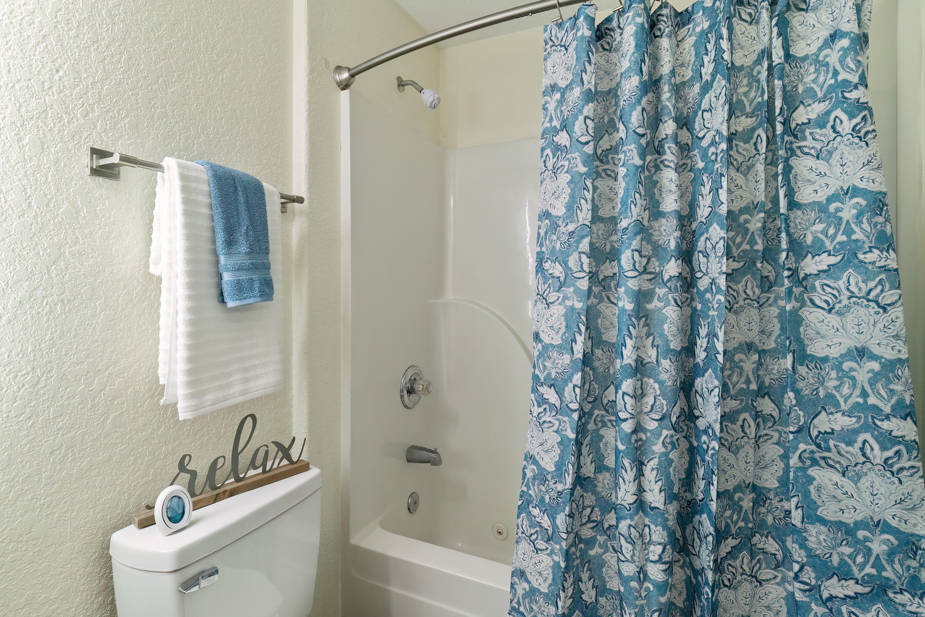 THE PINES - Residential