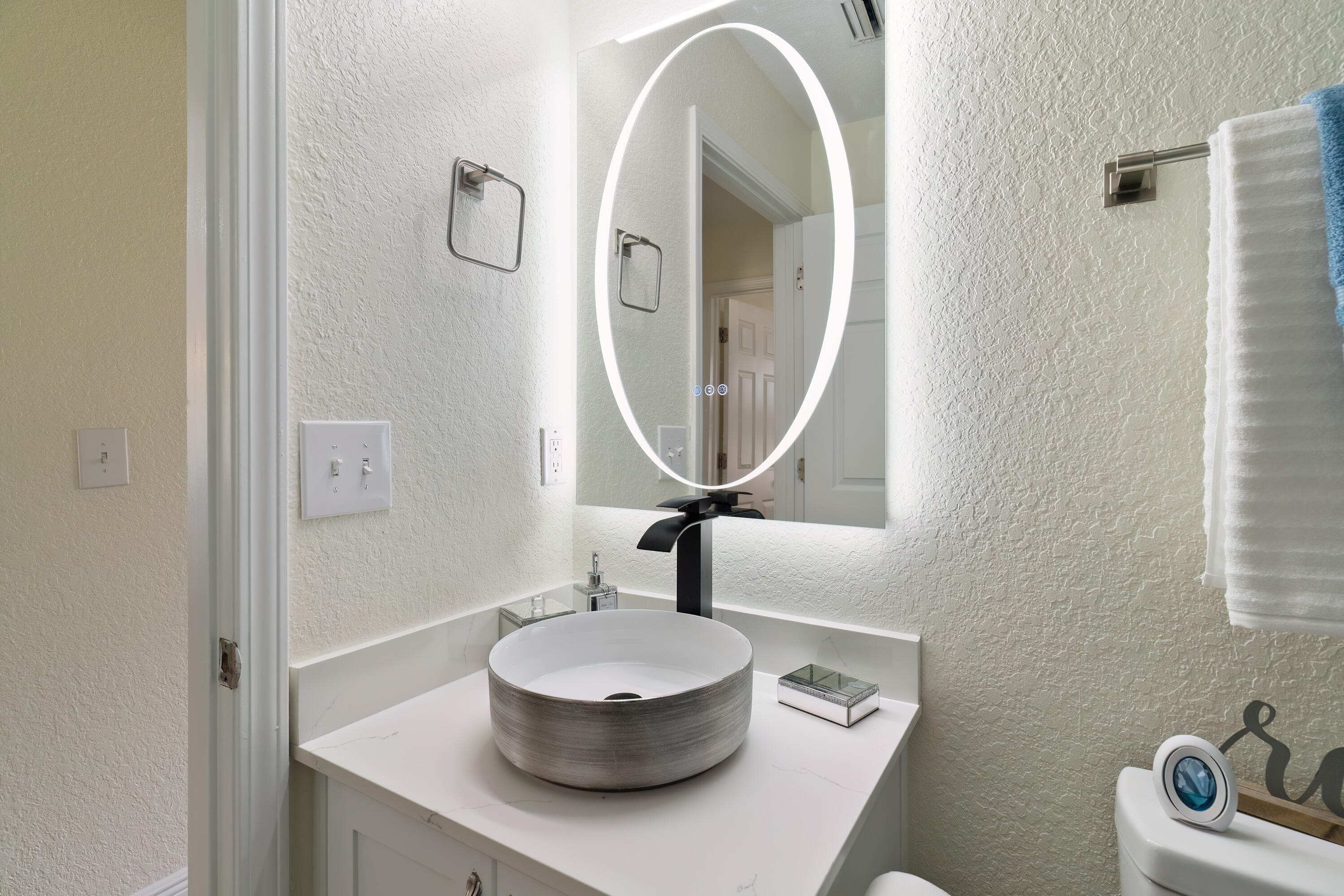 THE PINES - Residential