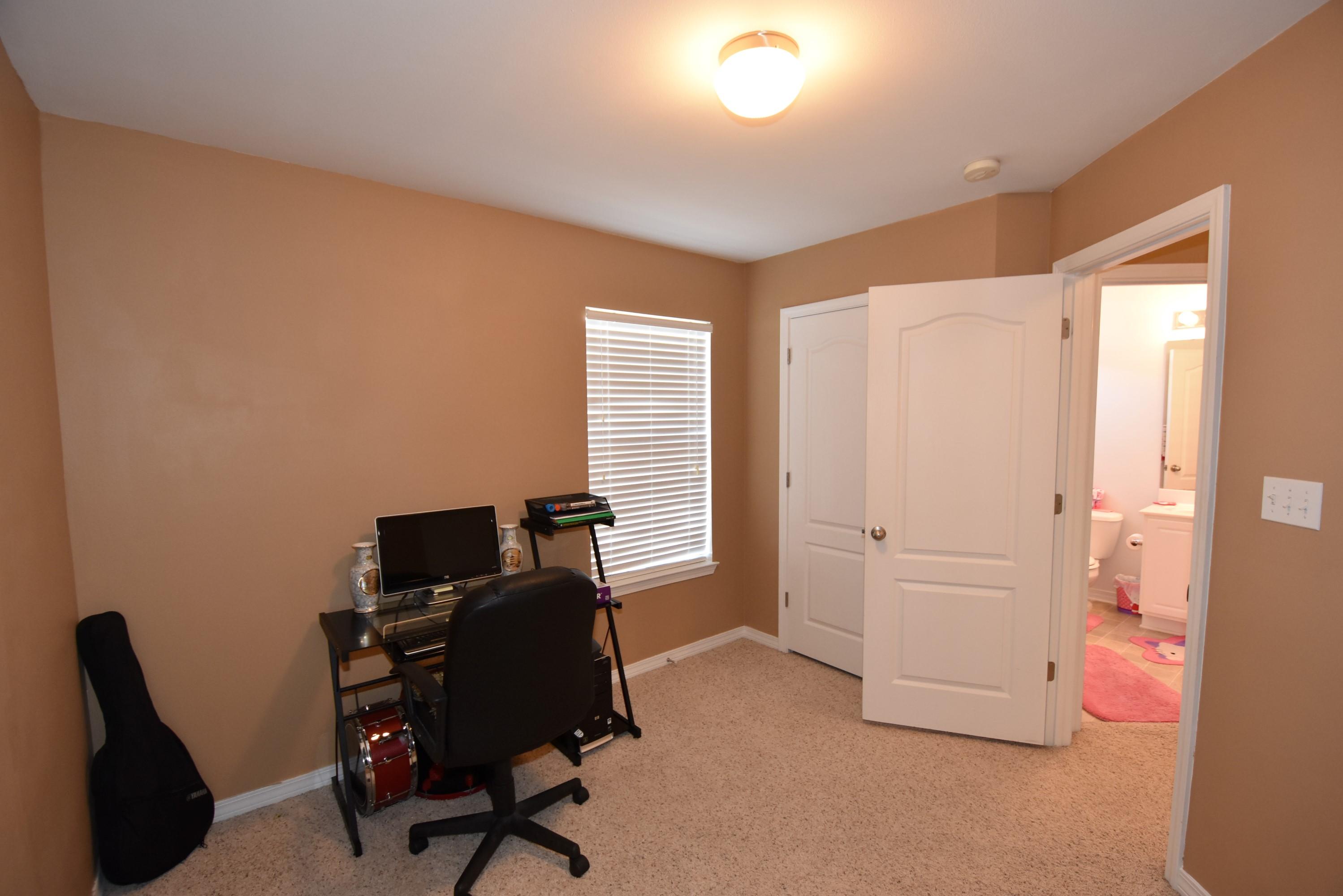 SANDY RIDGE ESTATES - Residential