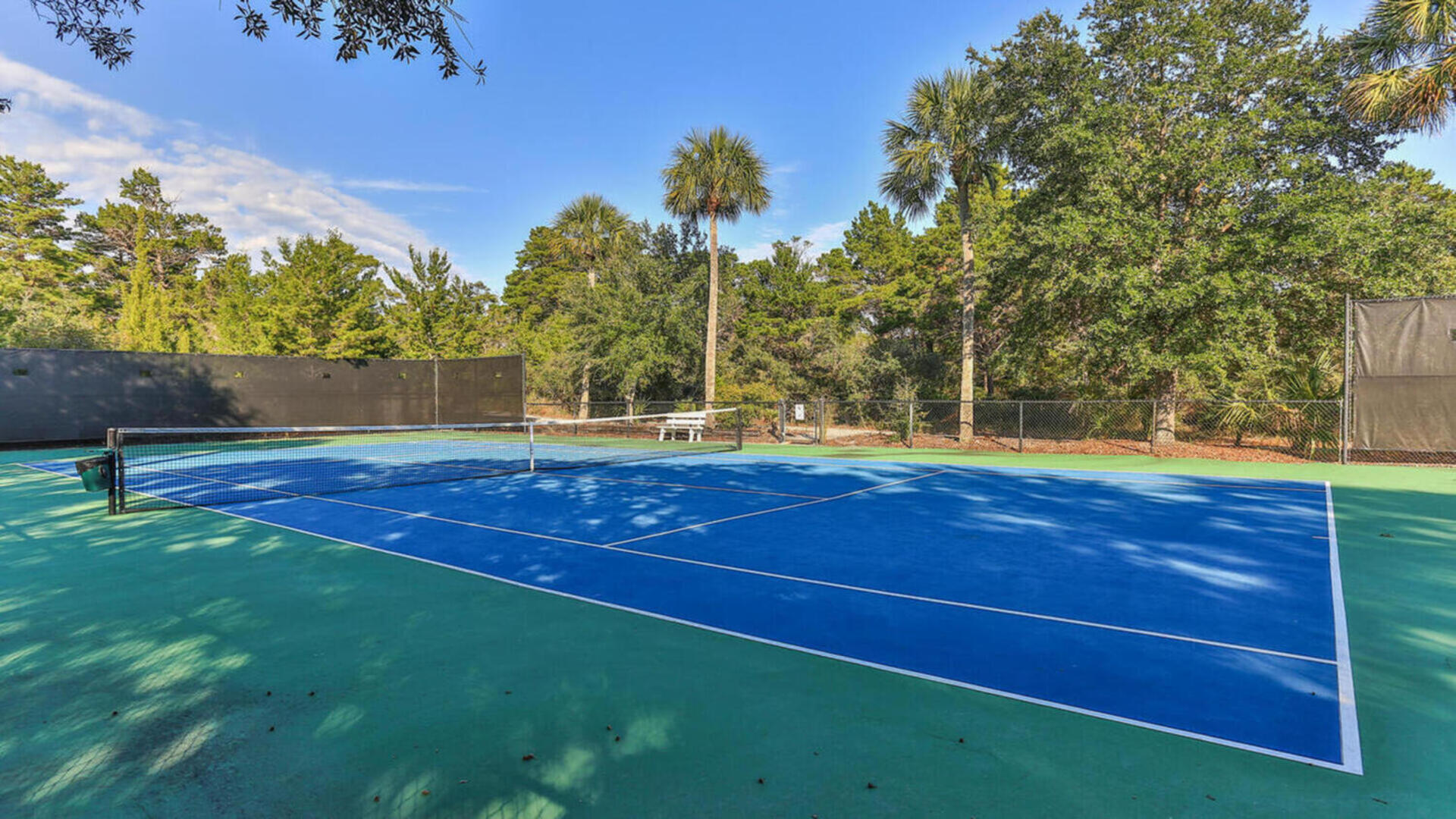 INN AT GULF PLACE /Gulf Place Town Center East Na - Residential