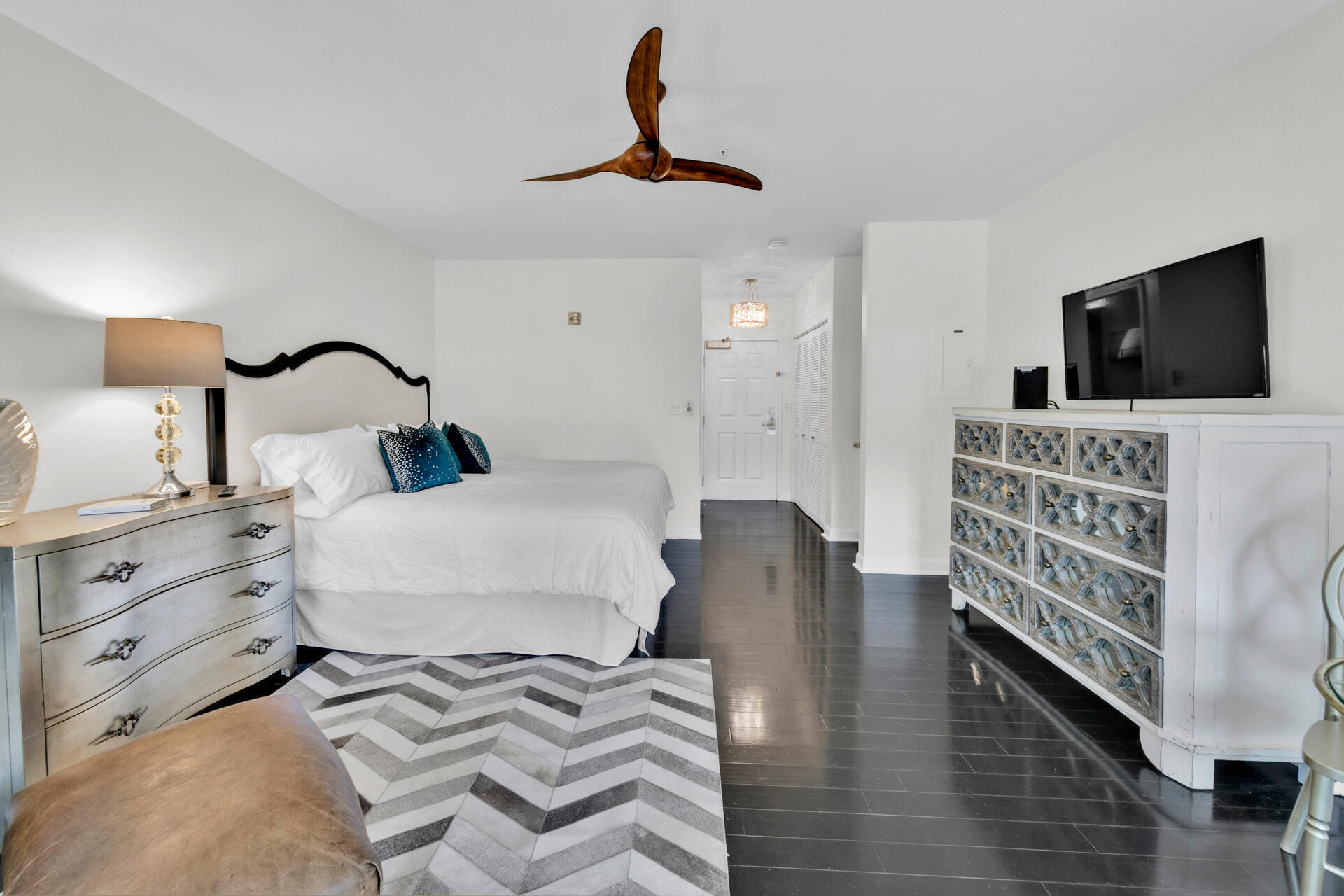 INN AT GULF PLACE /Gulf Place Town Center East Na - Residential