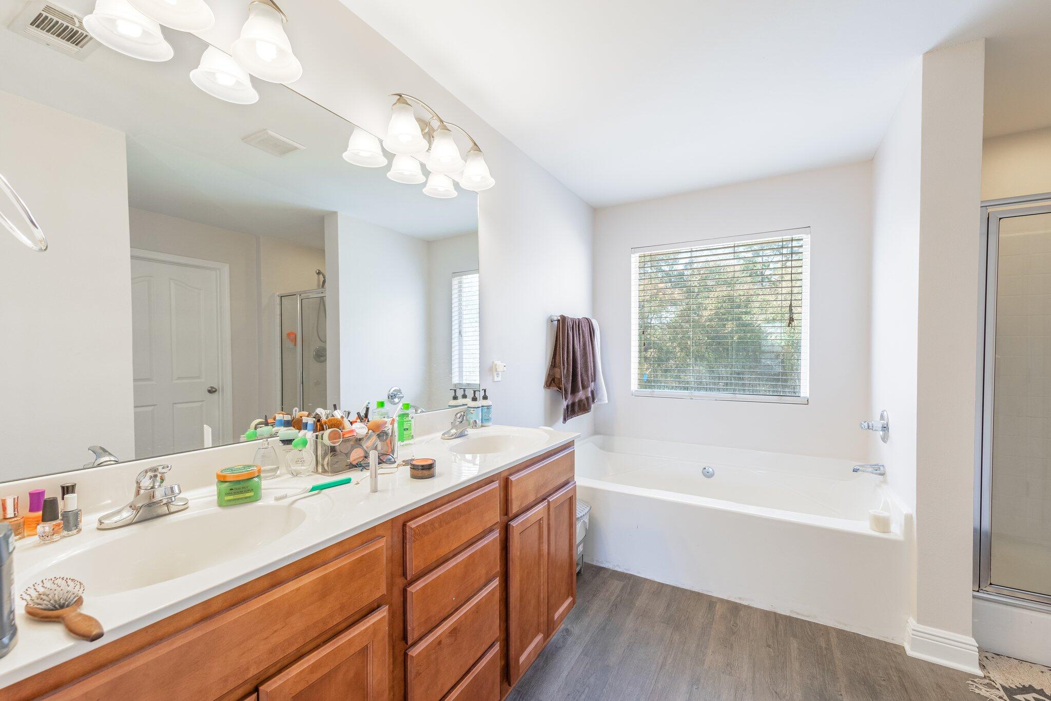 SANDY RIDGE ESTATES - Residential