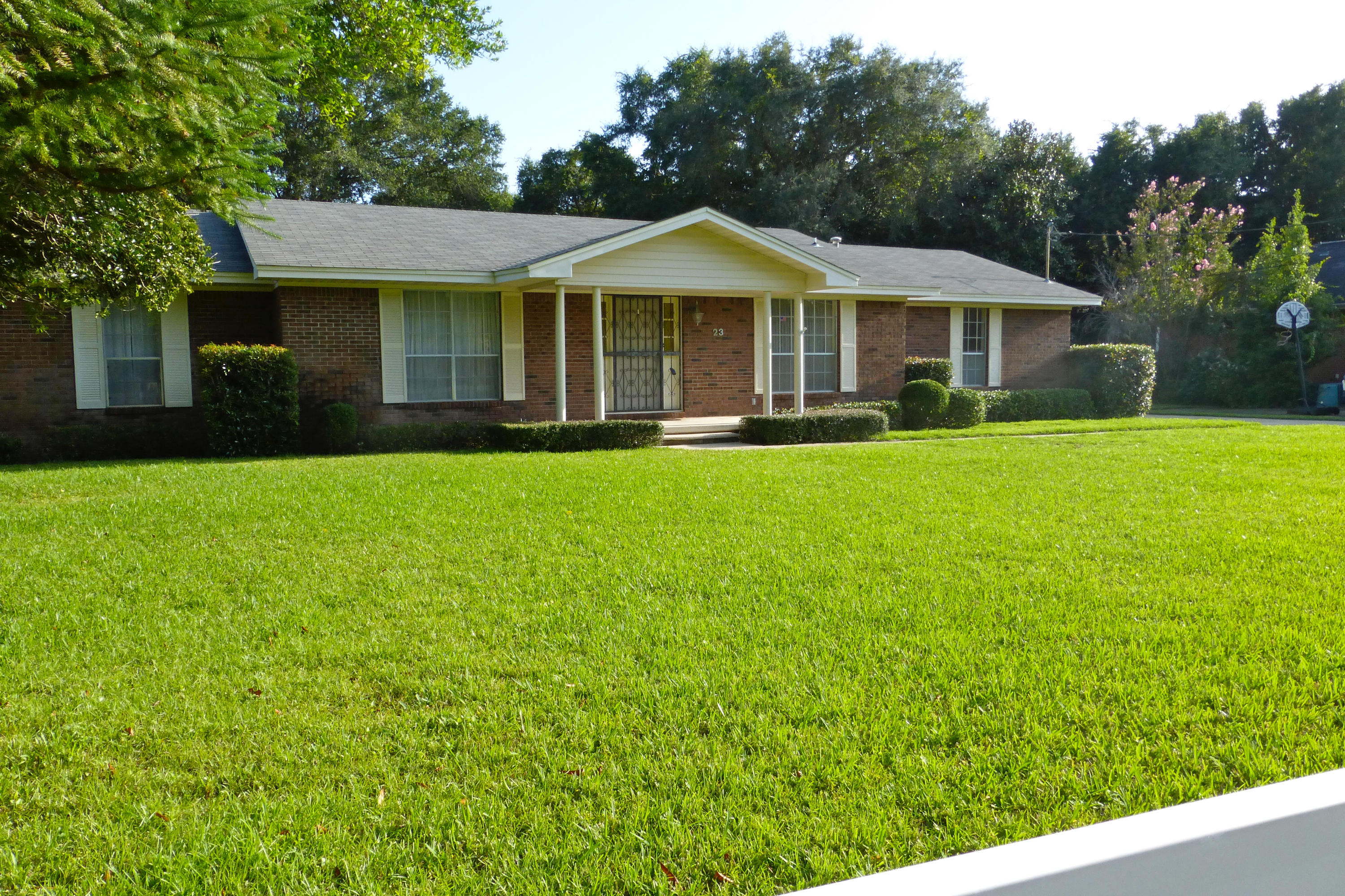 TOM BARROW - Residential