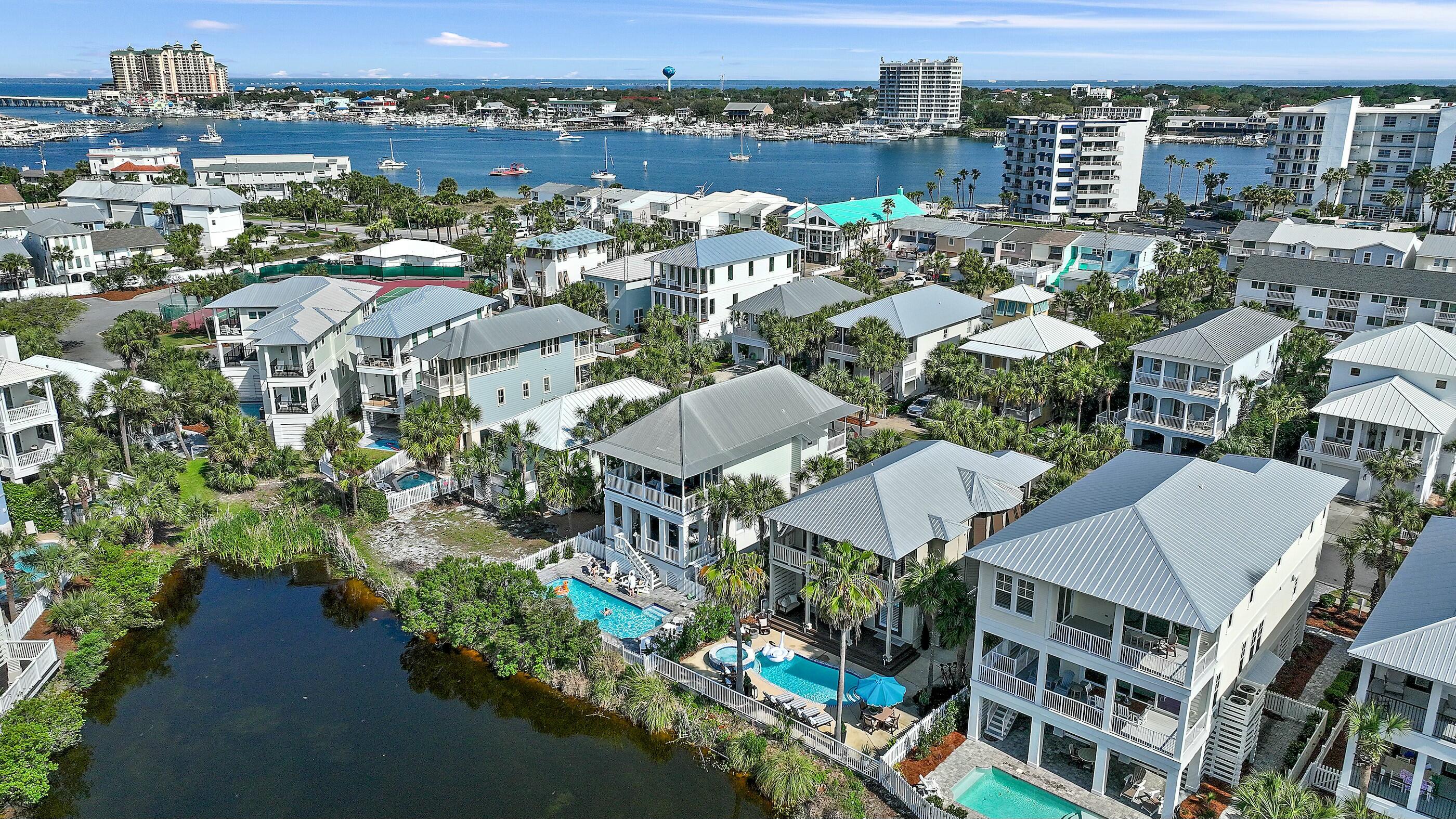 DESTIN POINTE - Residential