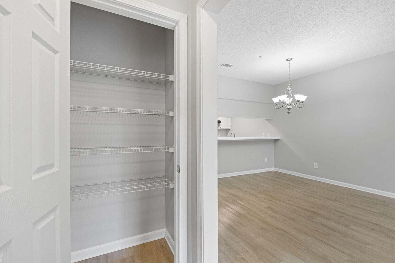 POINTE OF VIEW - Residential Lease
