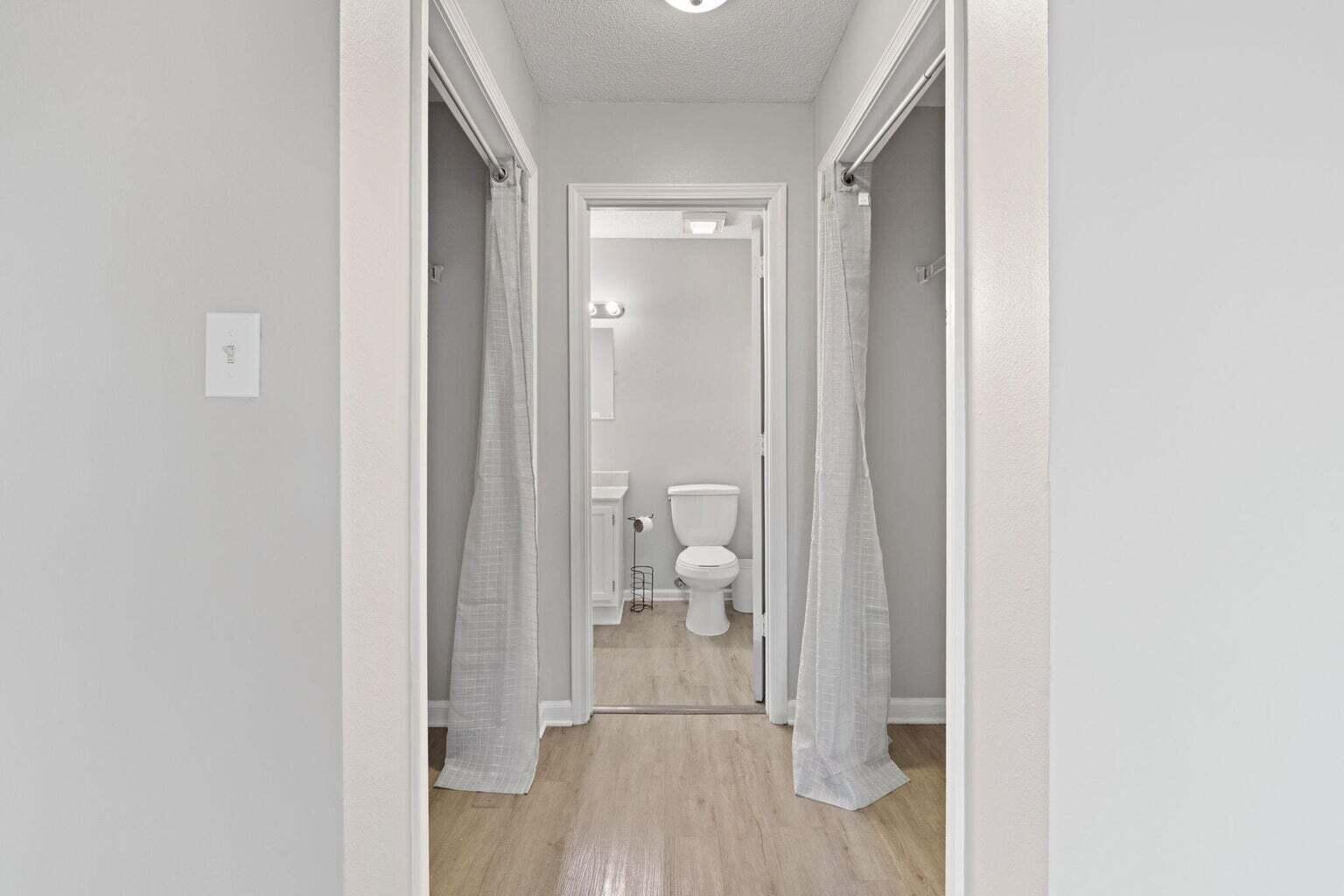 POINTE OF VIEW - Residential Lease