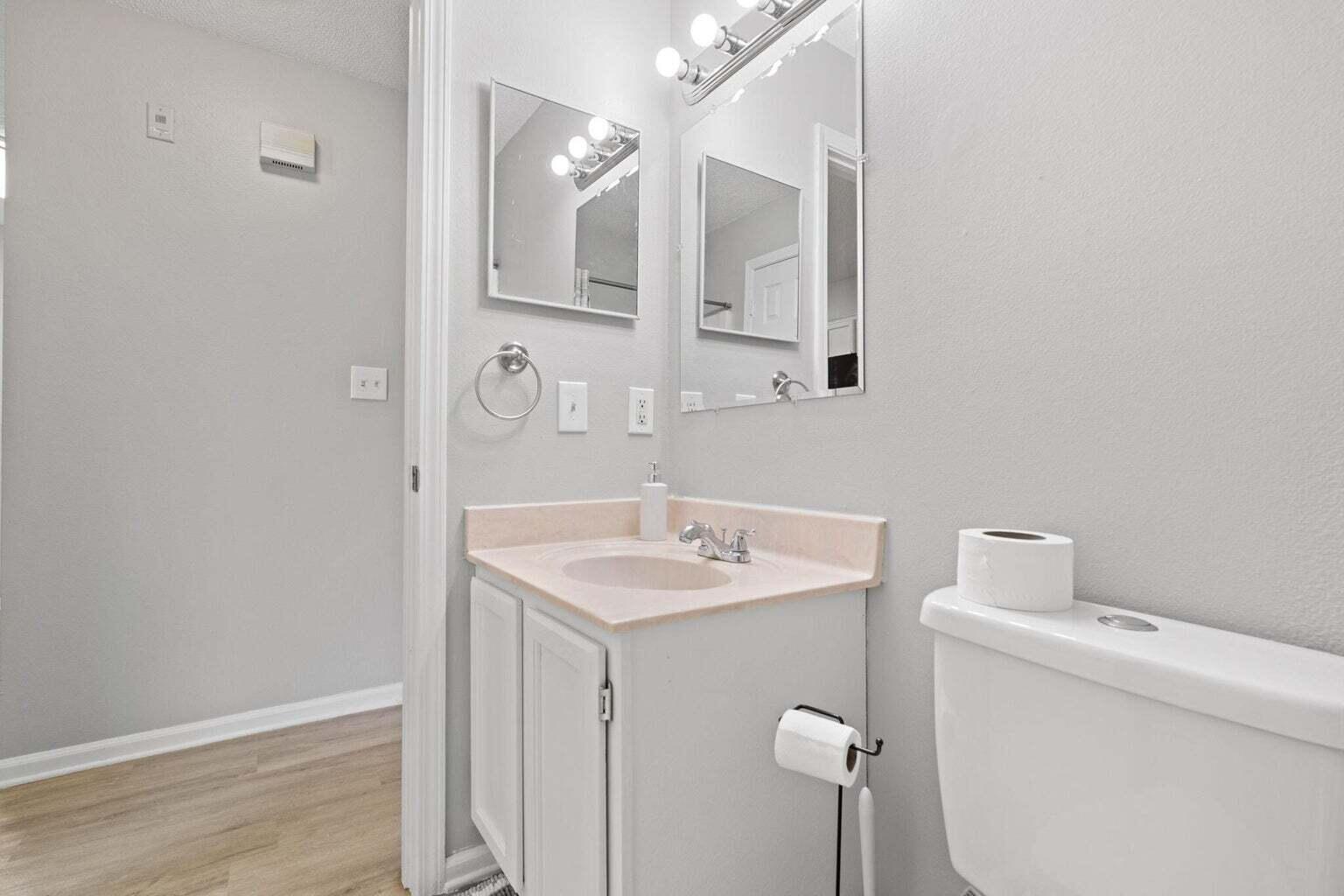 POINTE OF VIEW - Residential Lease