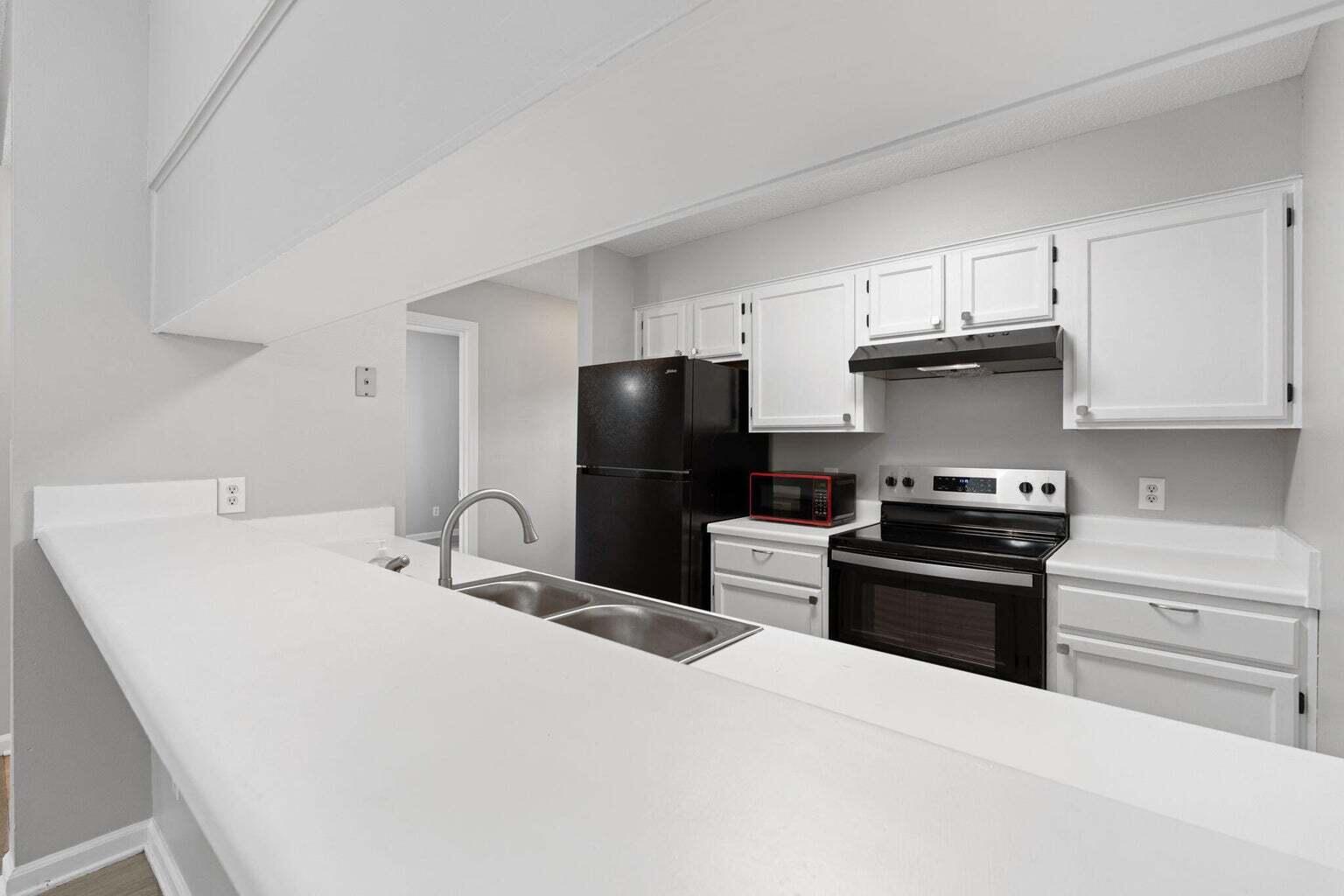 POINTE OF VIEW - Residential Lease