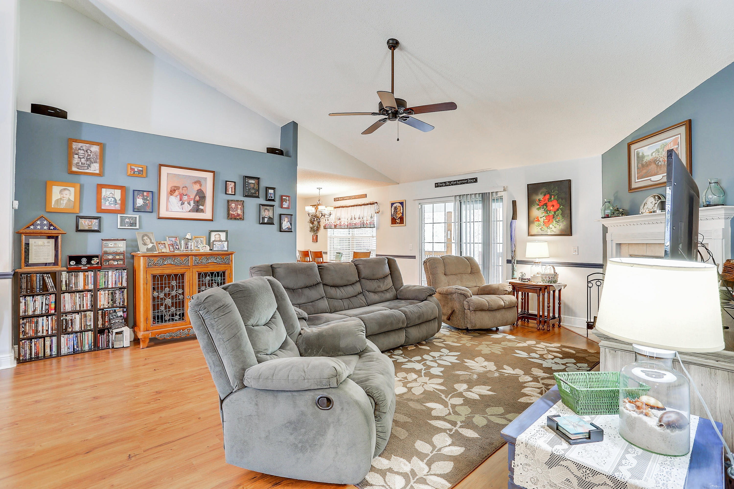 FOX VALLEY - Residential