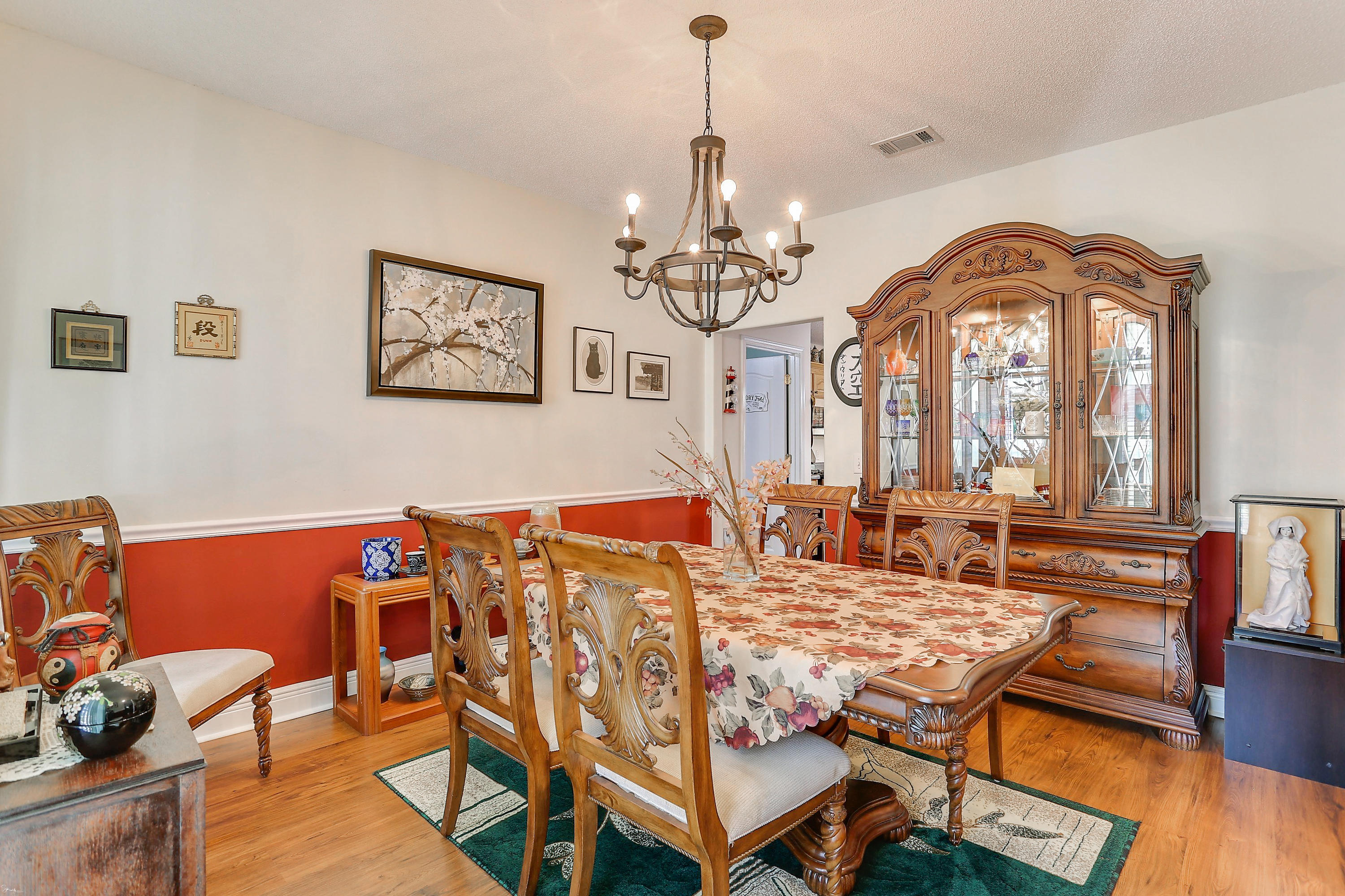 FOX VALLEY - Residential