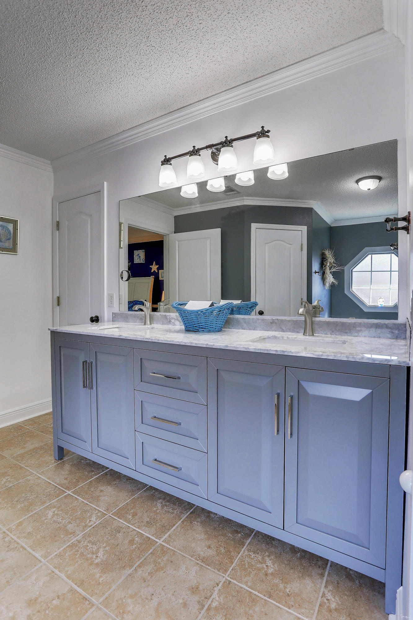 FOX VALLEY - Residential