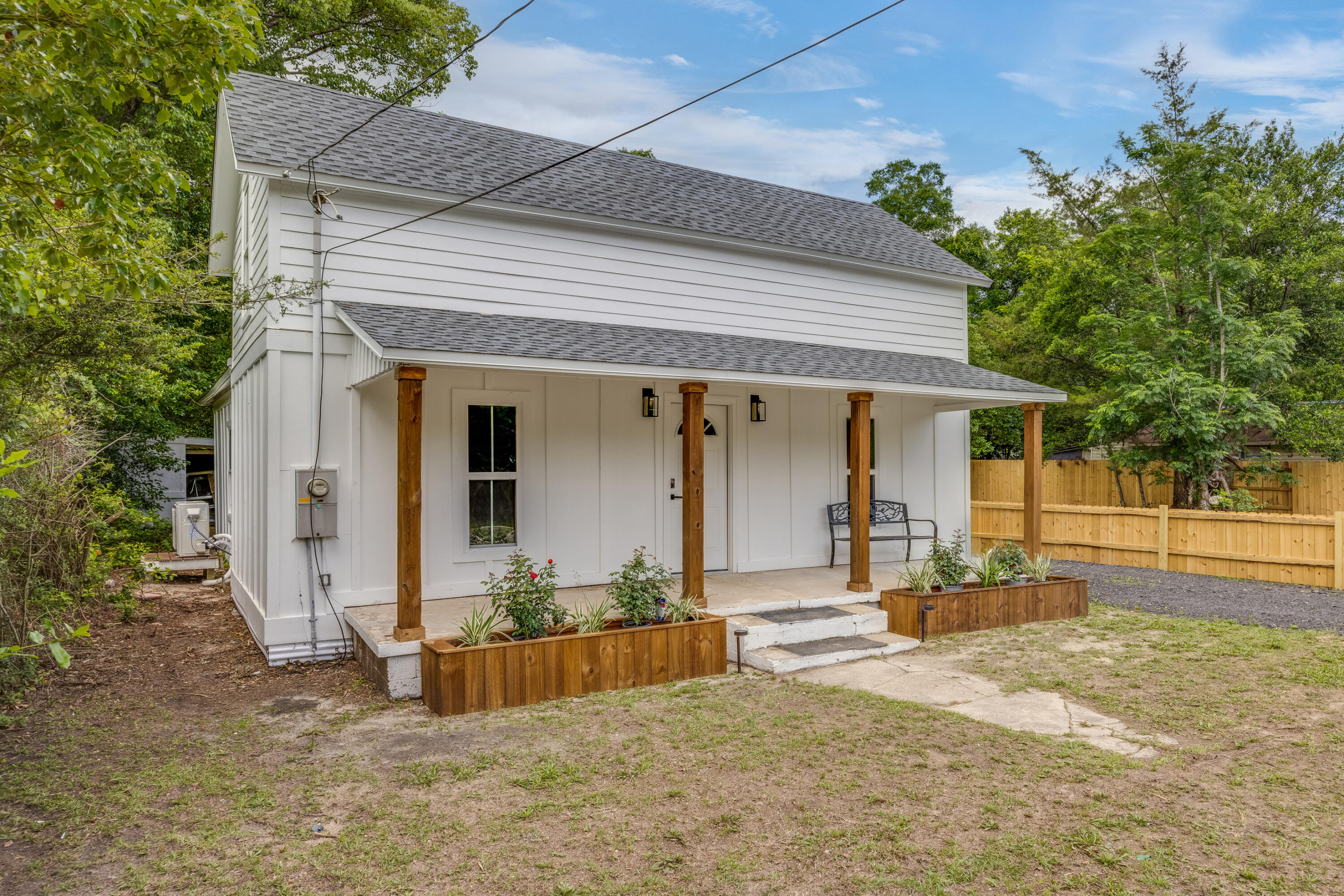 NO RECORDED SUBDIVISION - Residential