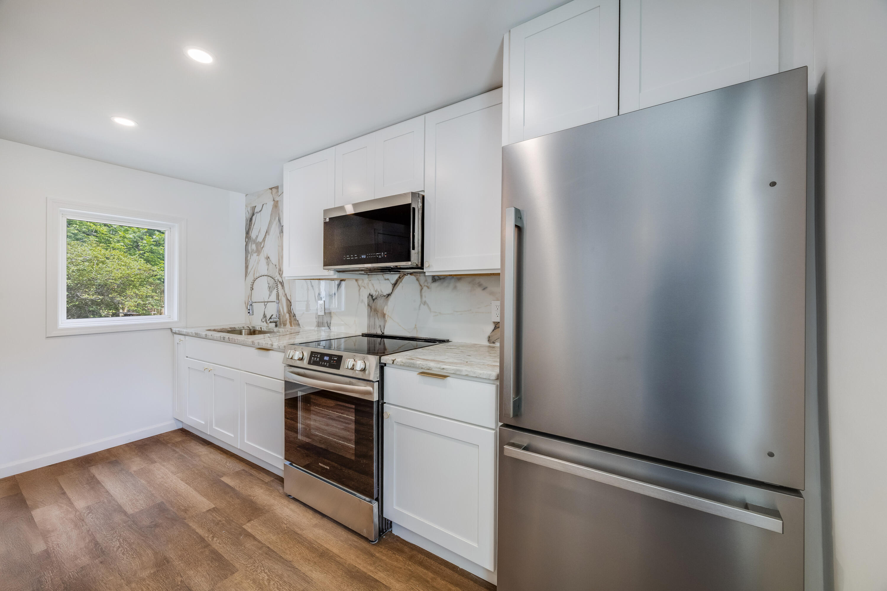 NO RECORDED SUBDIVISION - Residential