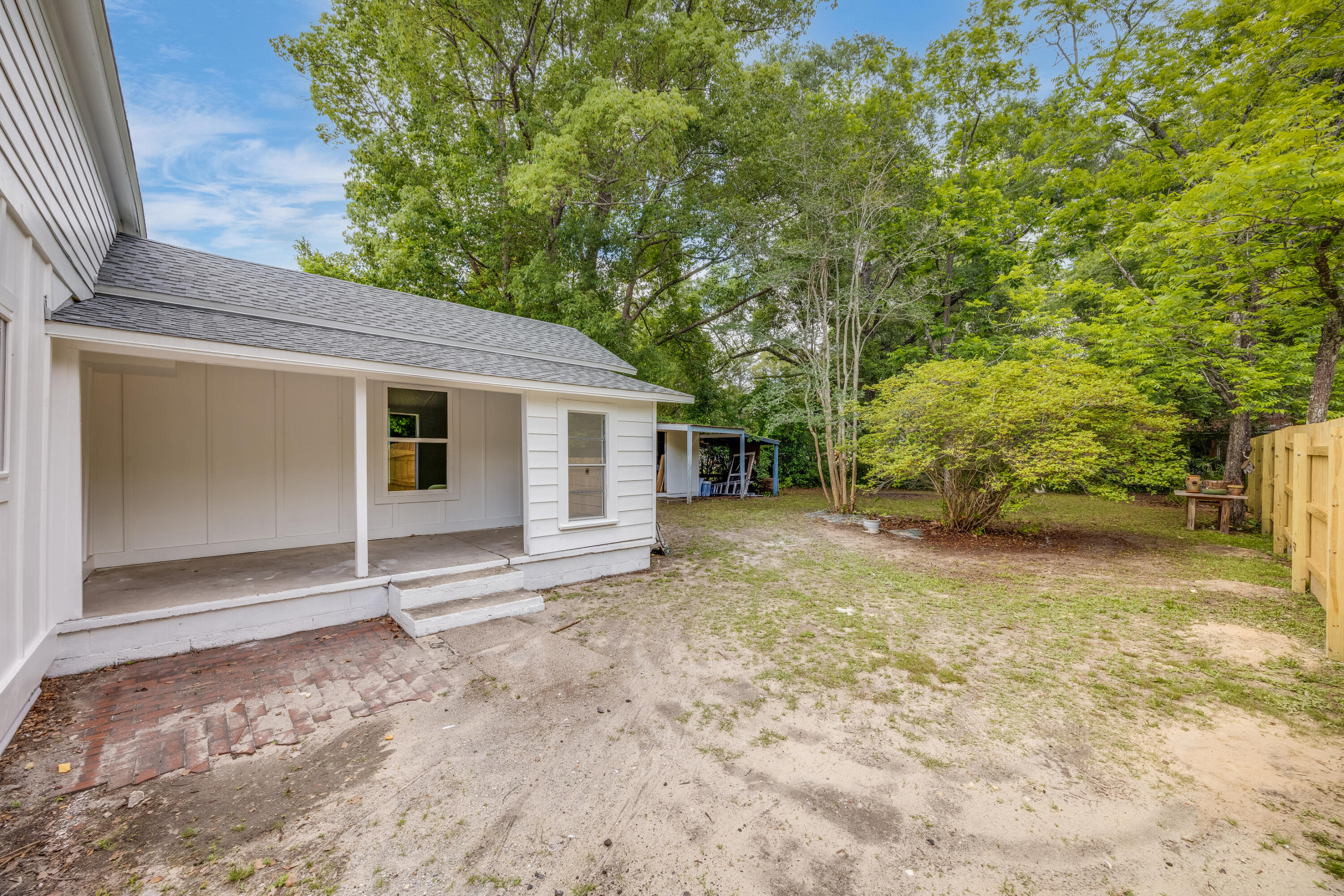 NO RECORDED SUBDIVISION - Residential