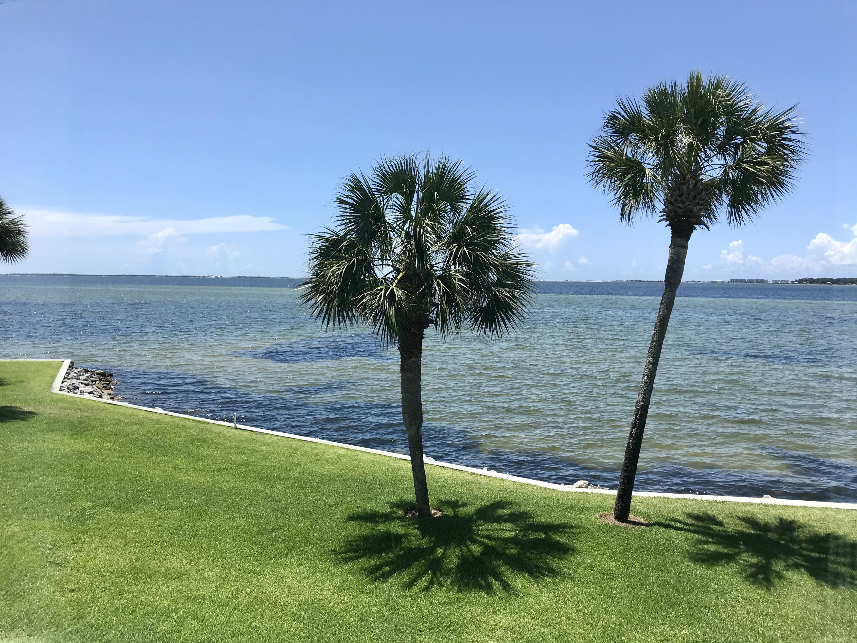 FINISTERRA CONDO - Residential