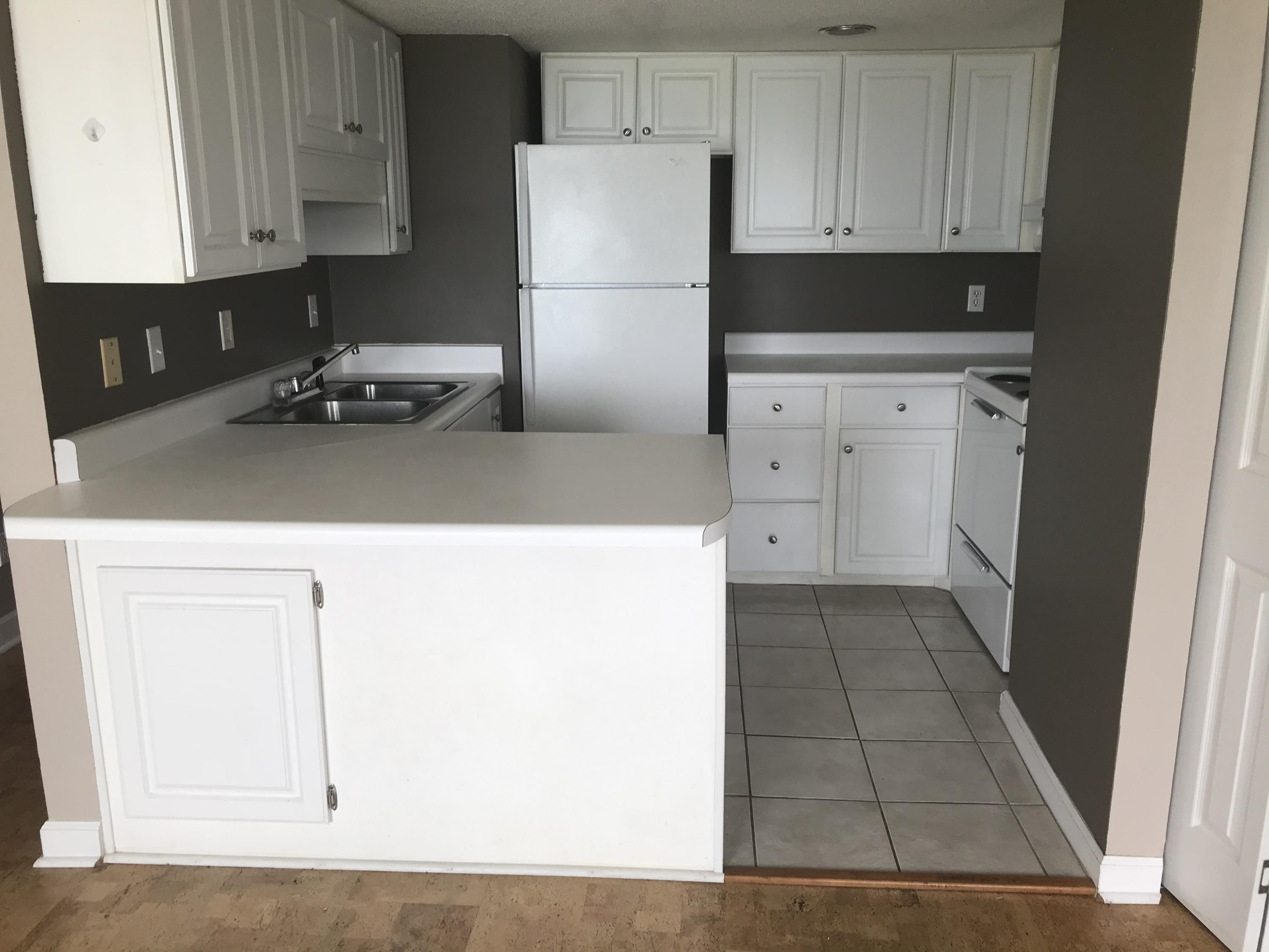 FINISTERRA CONDO - Residential