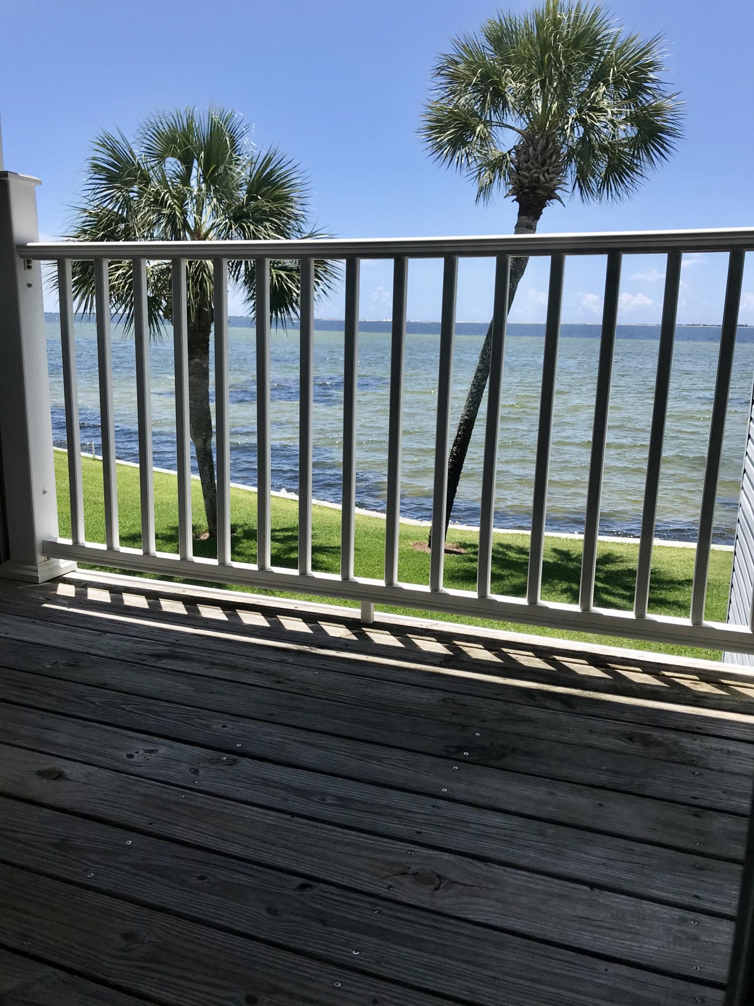 FINISTERRA CONDO - Residential