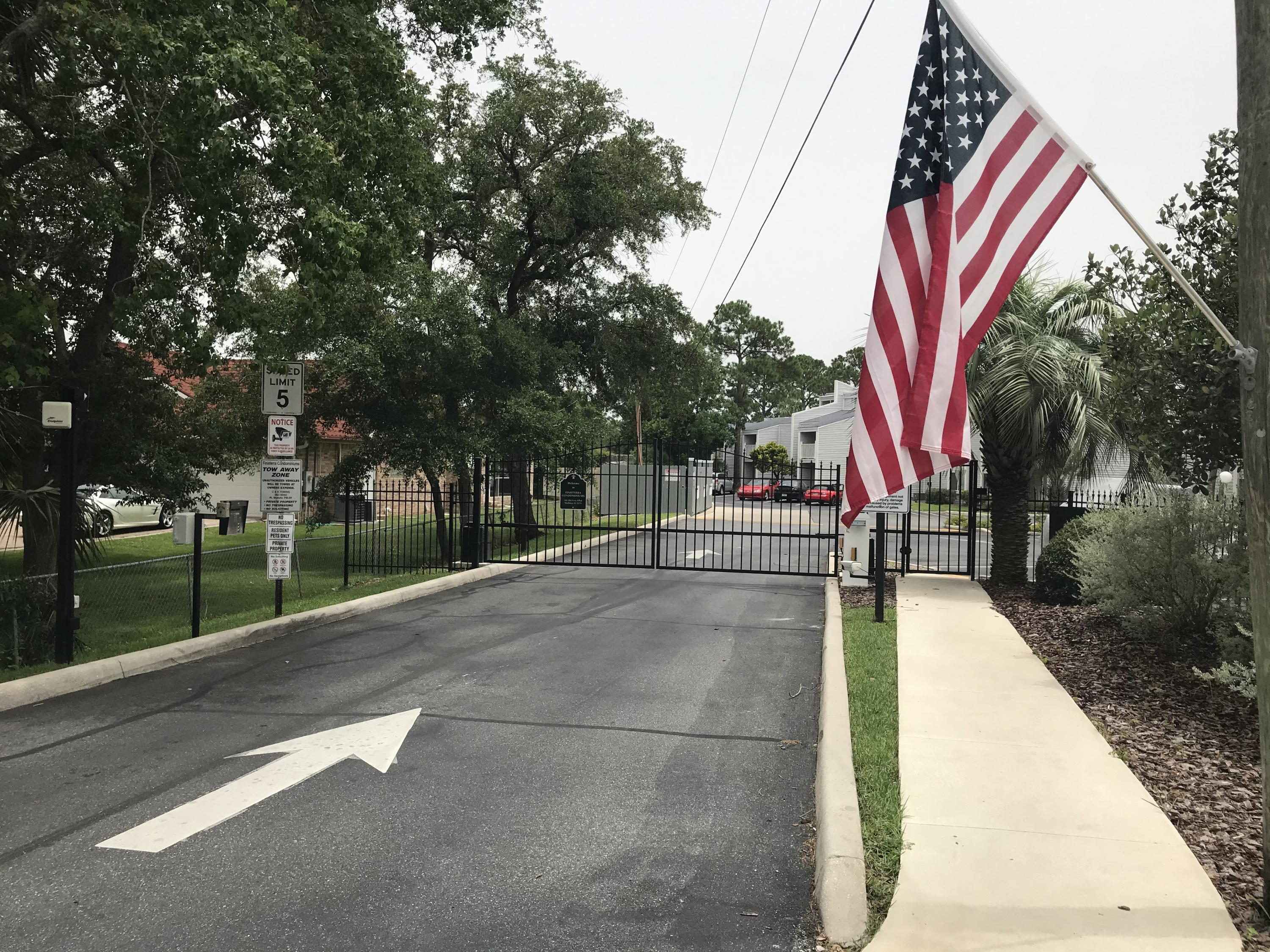 FINISTERRA CONDO - Residential