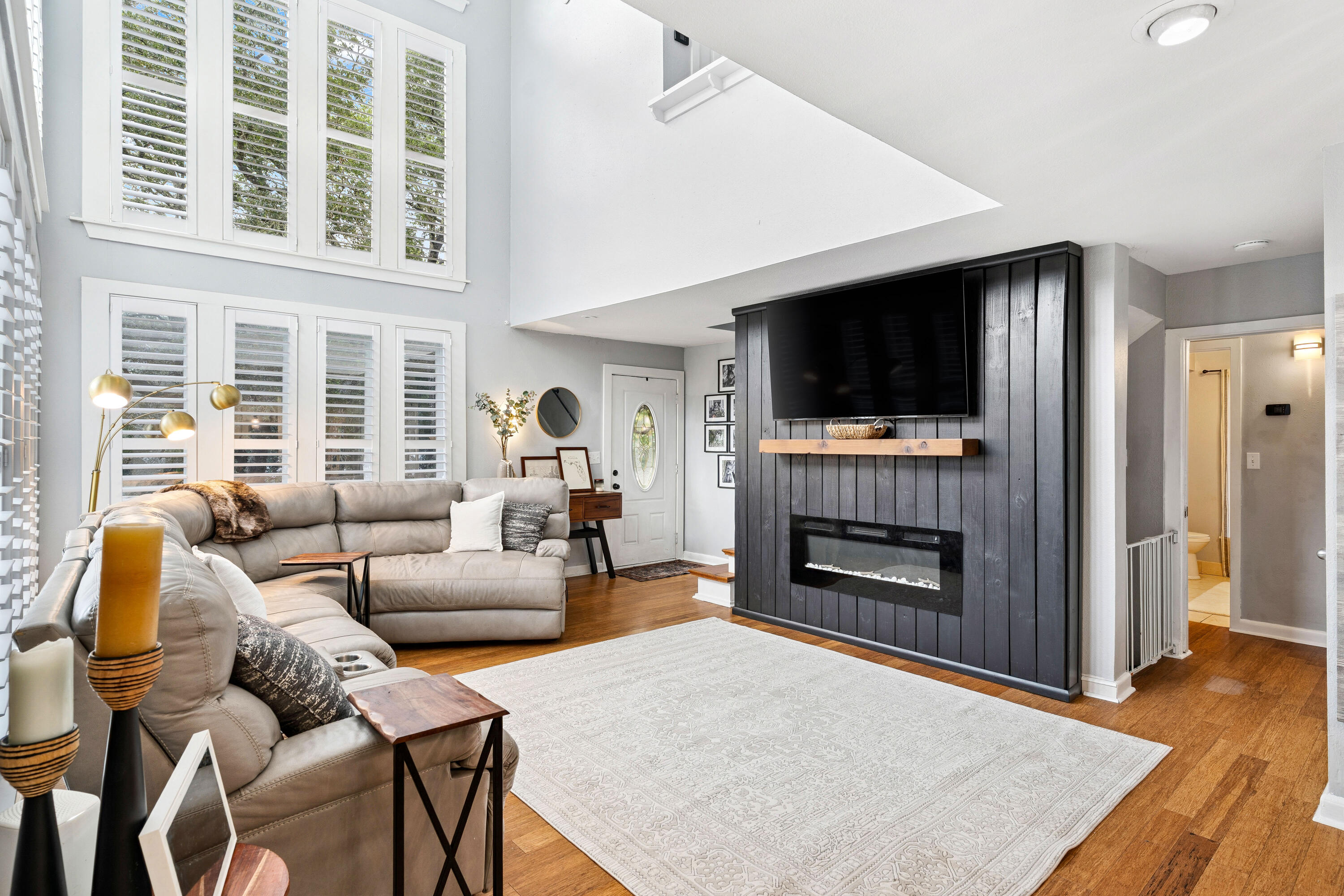 EDGEWATER VILLAGE - Residential