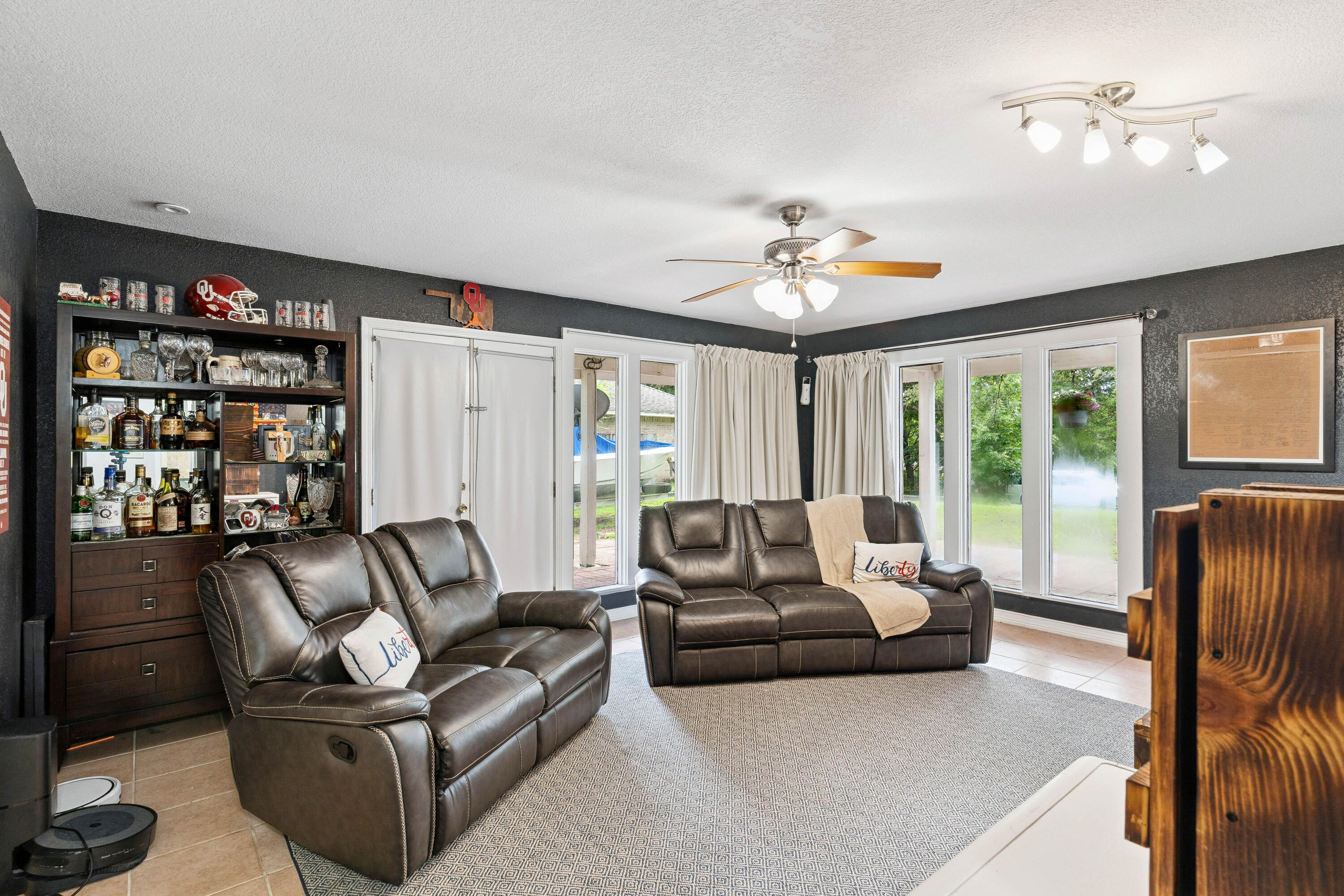 EDGEWATER VILLAGE - Residential