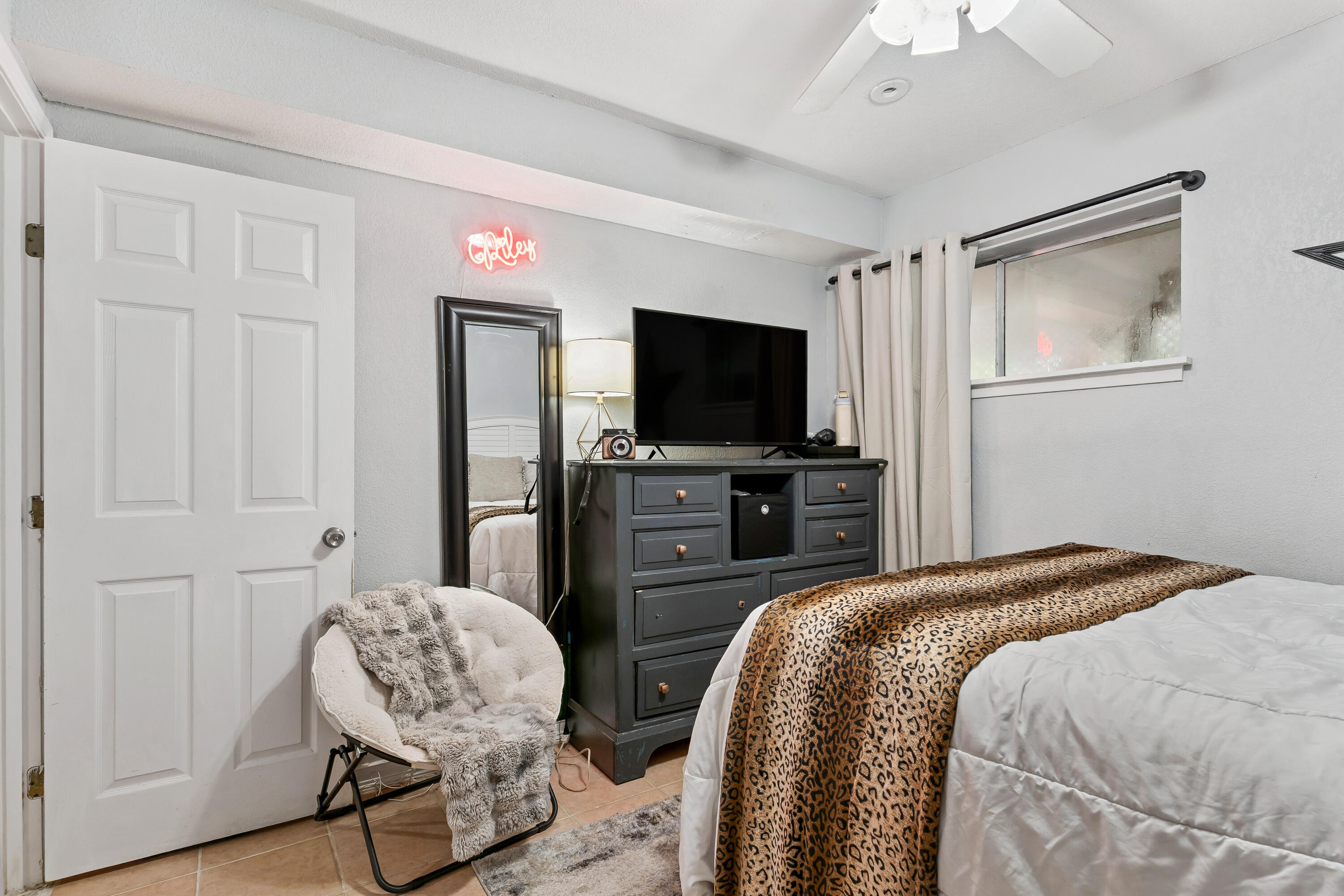 EDGEWATER VILLAGE - Residential