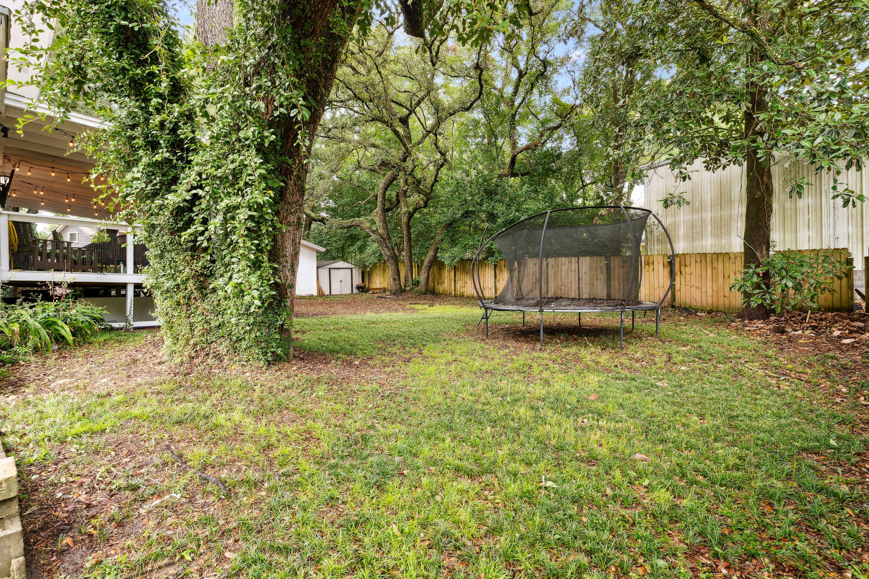 EDGEWATER VILLAGE - Residential