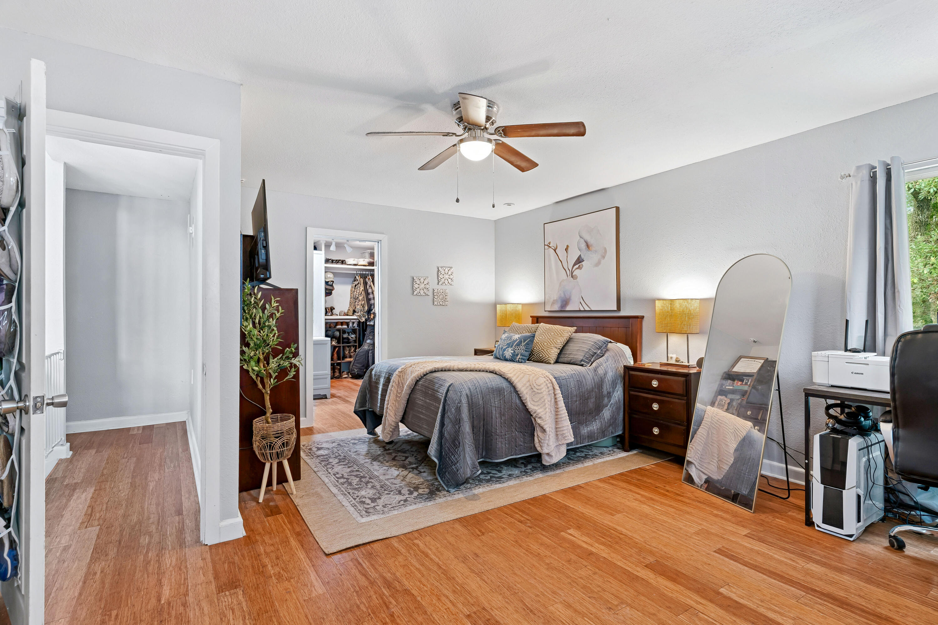 EDGEWATER VILLAGE - Residential