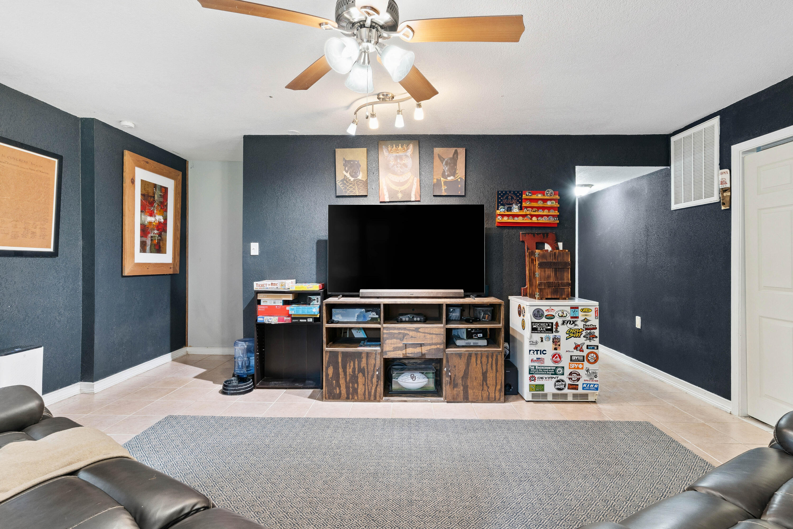 EDGEWATER VILLAGE - Residential