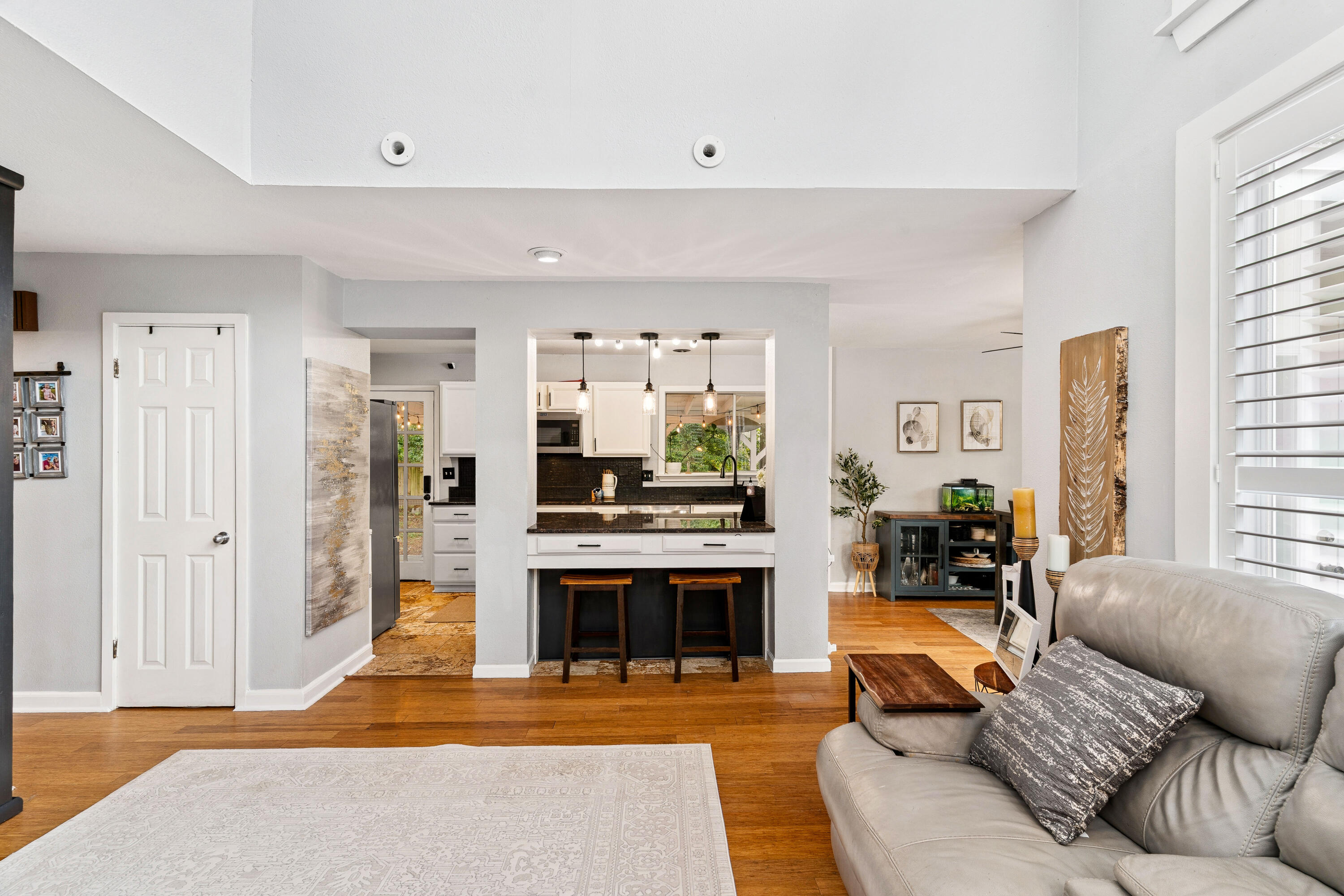 EDGEWATER VILLAGE - Residential