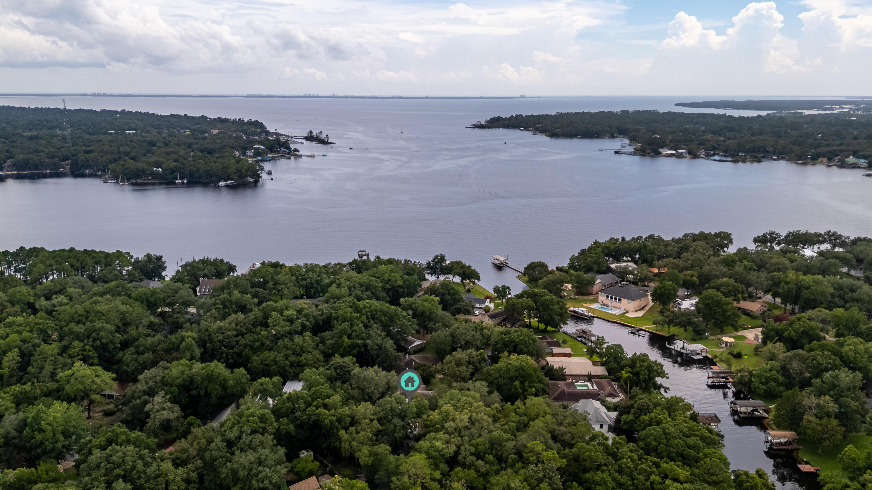 EDGEWATER VILLAGE - Residential