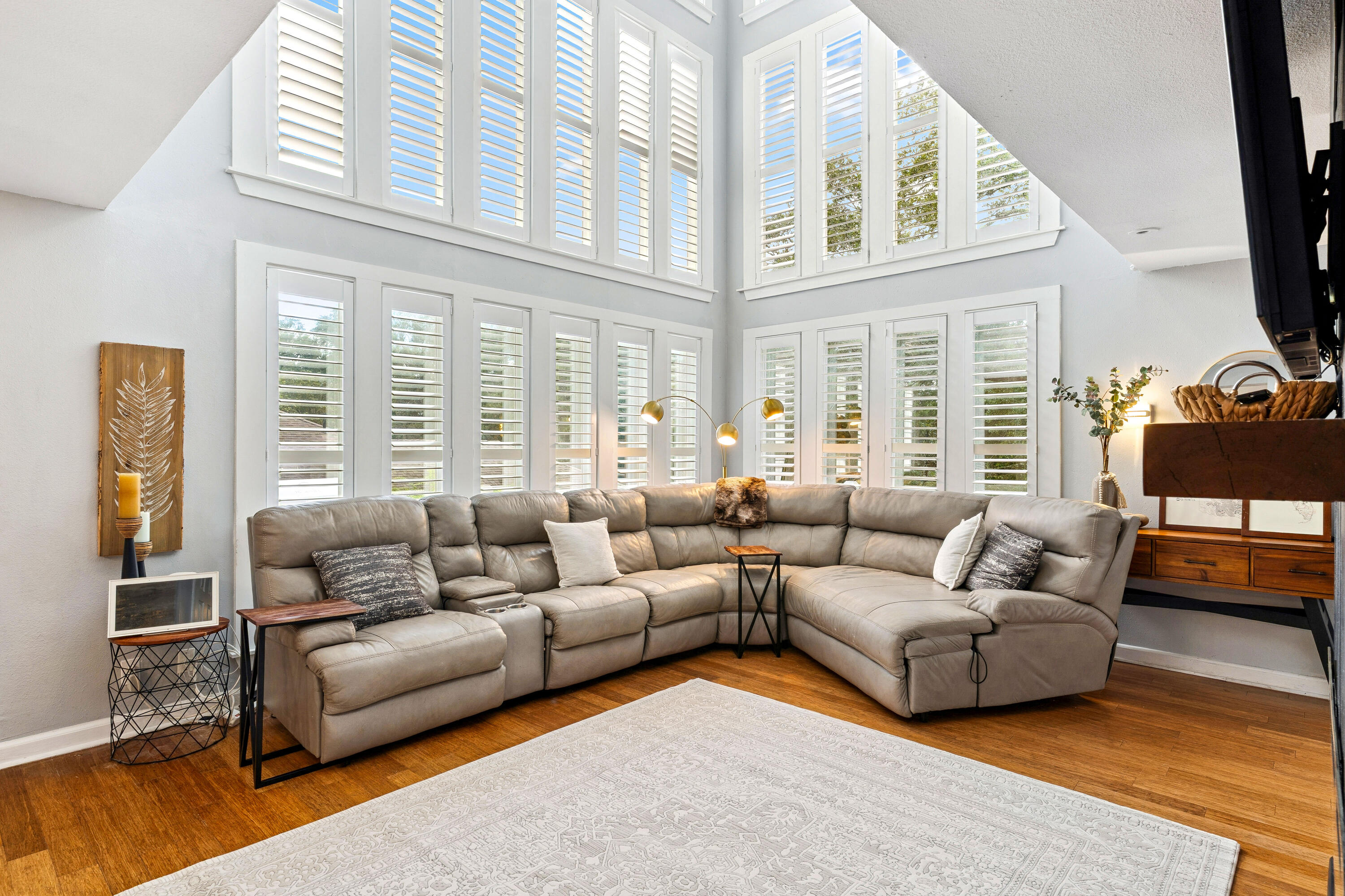 EDGEWATER VILLAGE - Residential