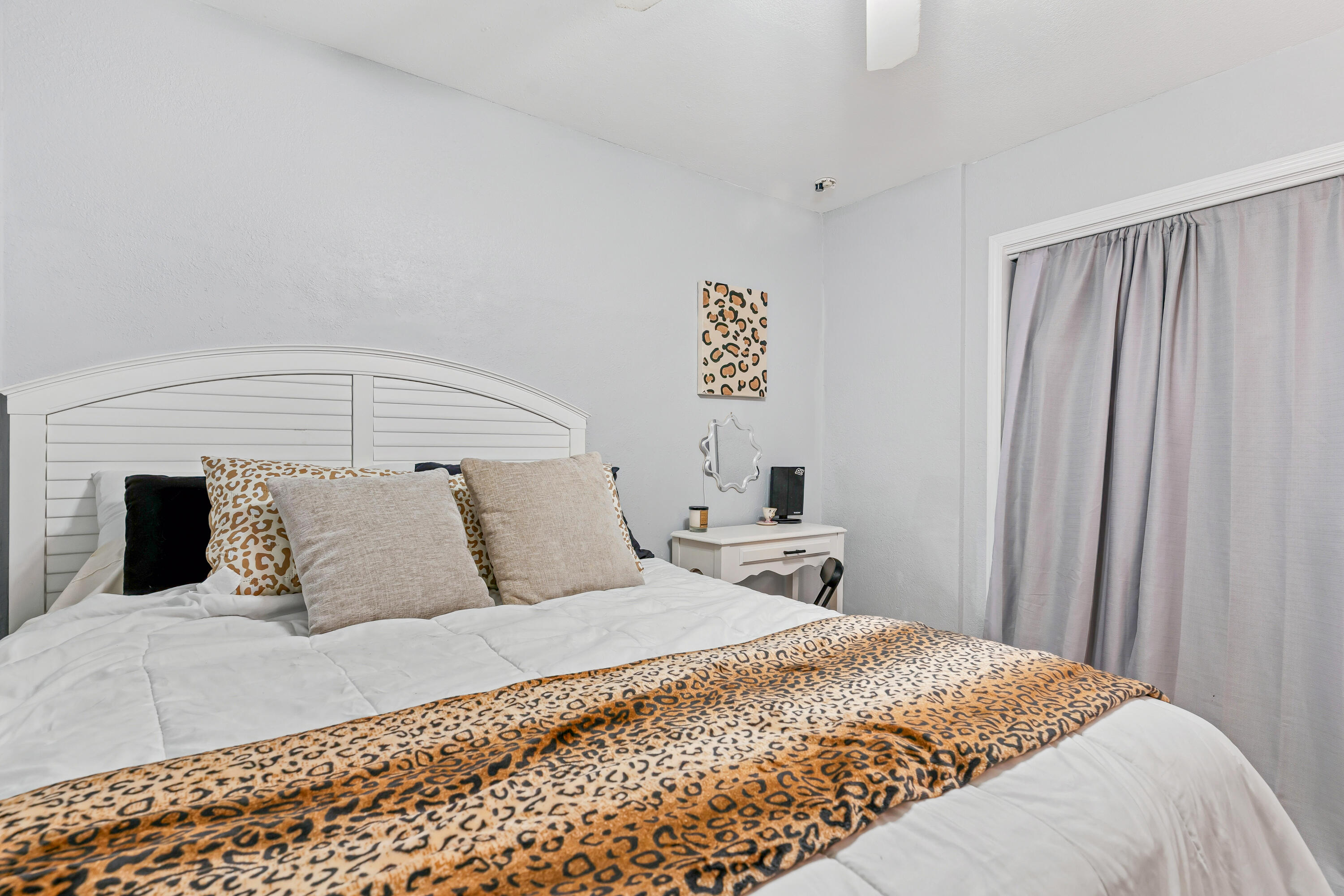 EDGEWATER VILLAGE - Residential