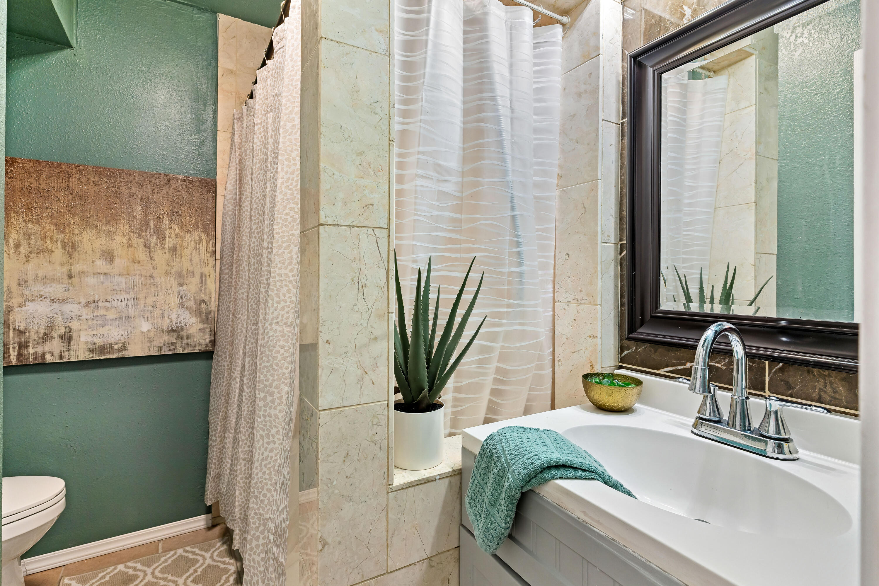 EDGEWATER VILLAGE - Residential