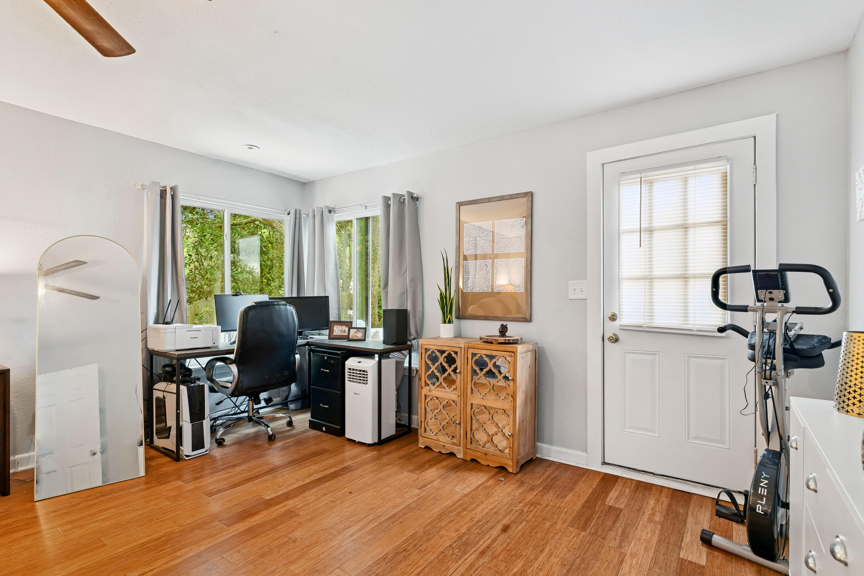 EDGEWATER VILLAGE - Residential