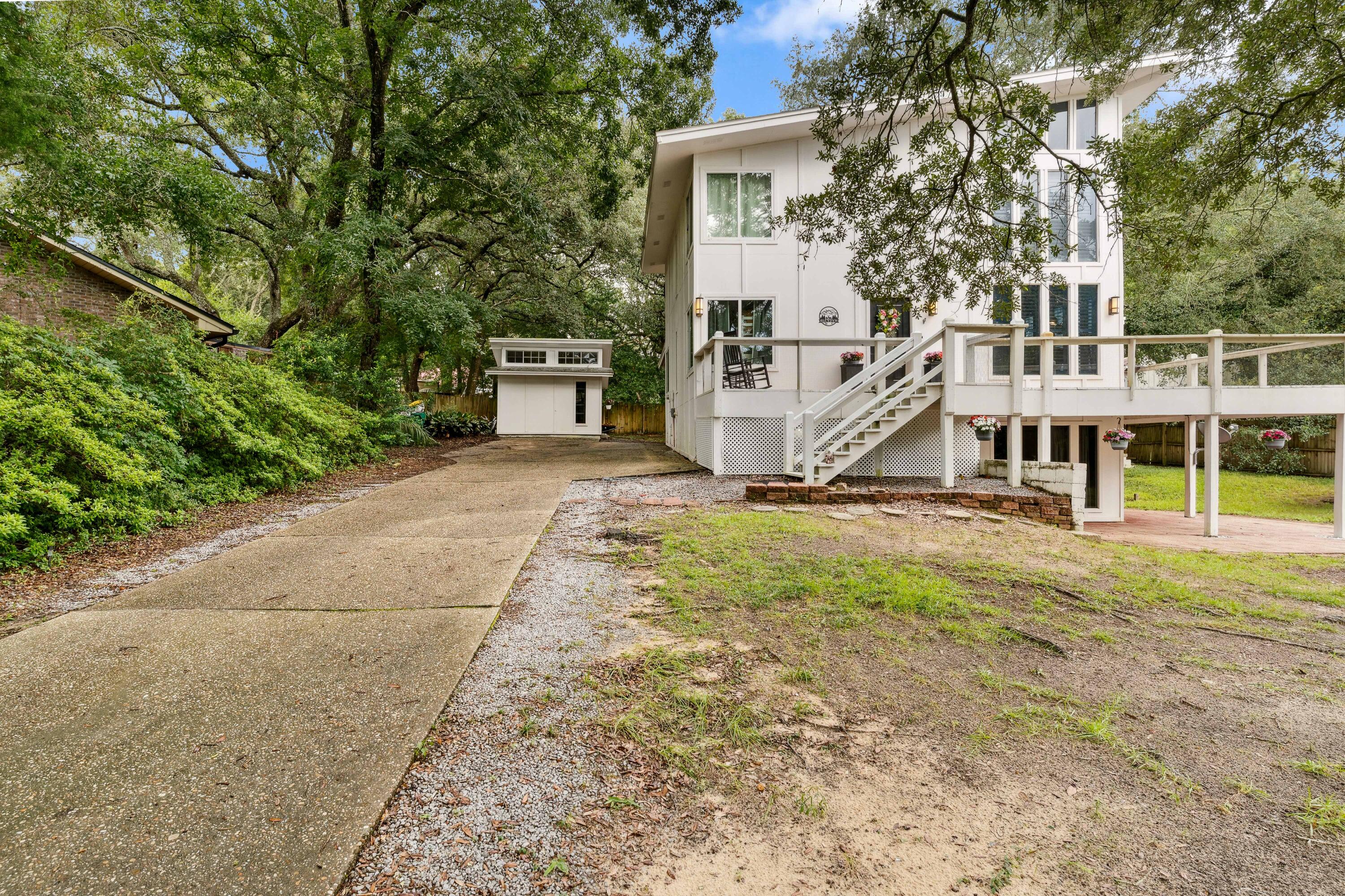 EDGEWATER VILLAGE - Residential