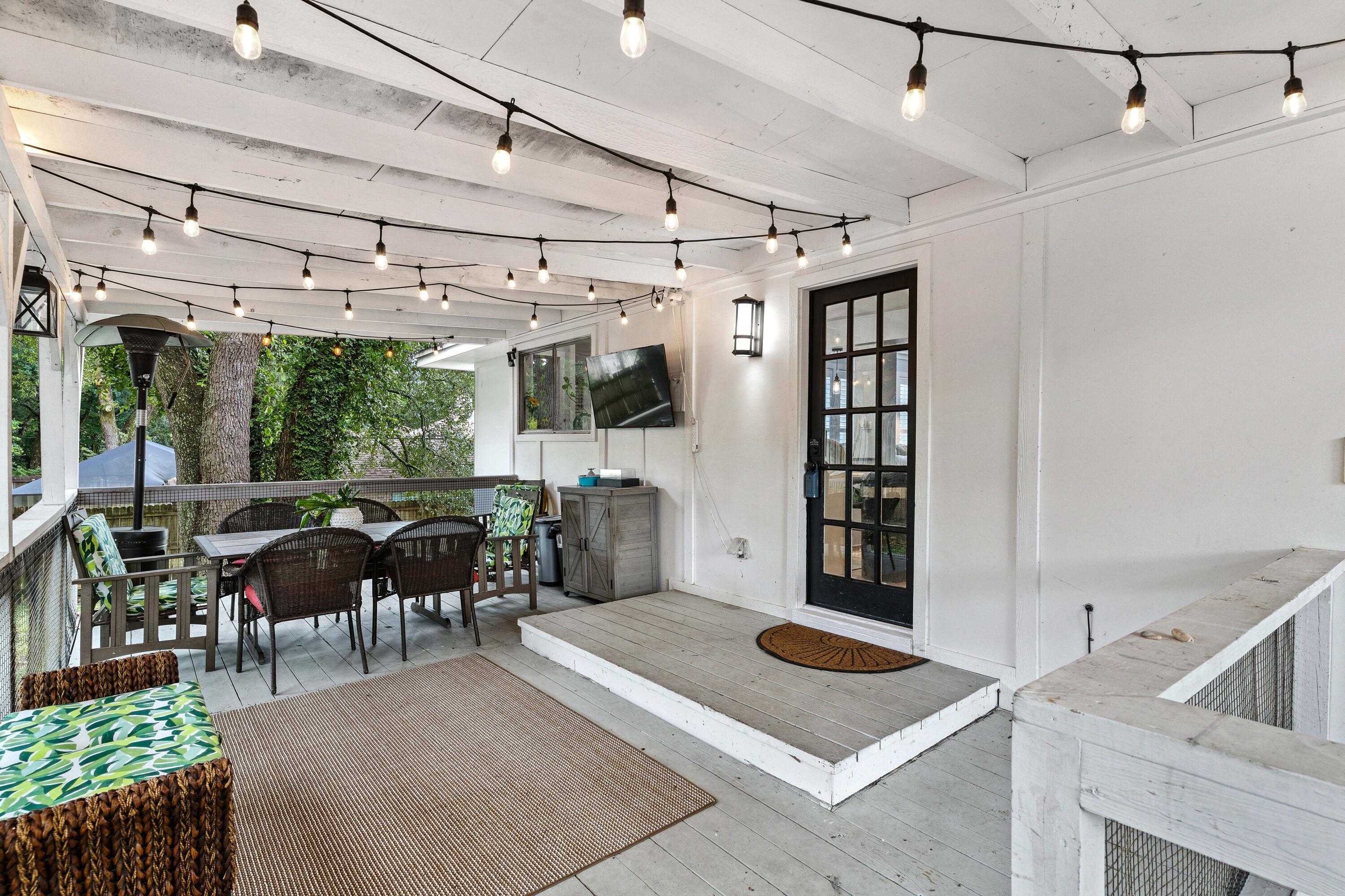 EDGEWATER VILLAGE - Residential