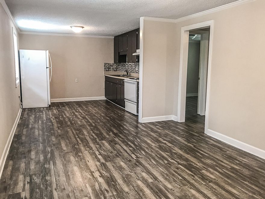 Available now!!!  Upstairs unit that was recently renovated.  Cute open concept floor plan.  Location....location....location....2/1 floor plan featuring recently renovated kitchen, appliances, counters, cabinets, bathrooms, paint and flooring.  Neutral paint and vinyl plank barn wood flooring.  Easy commute to all bases, beaches and shopping.  No inside smoking...no pets allowed. Easy to view.