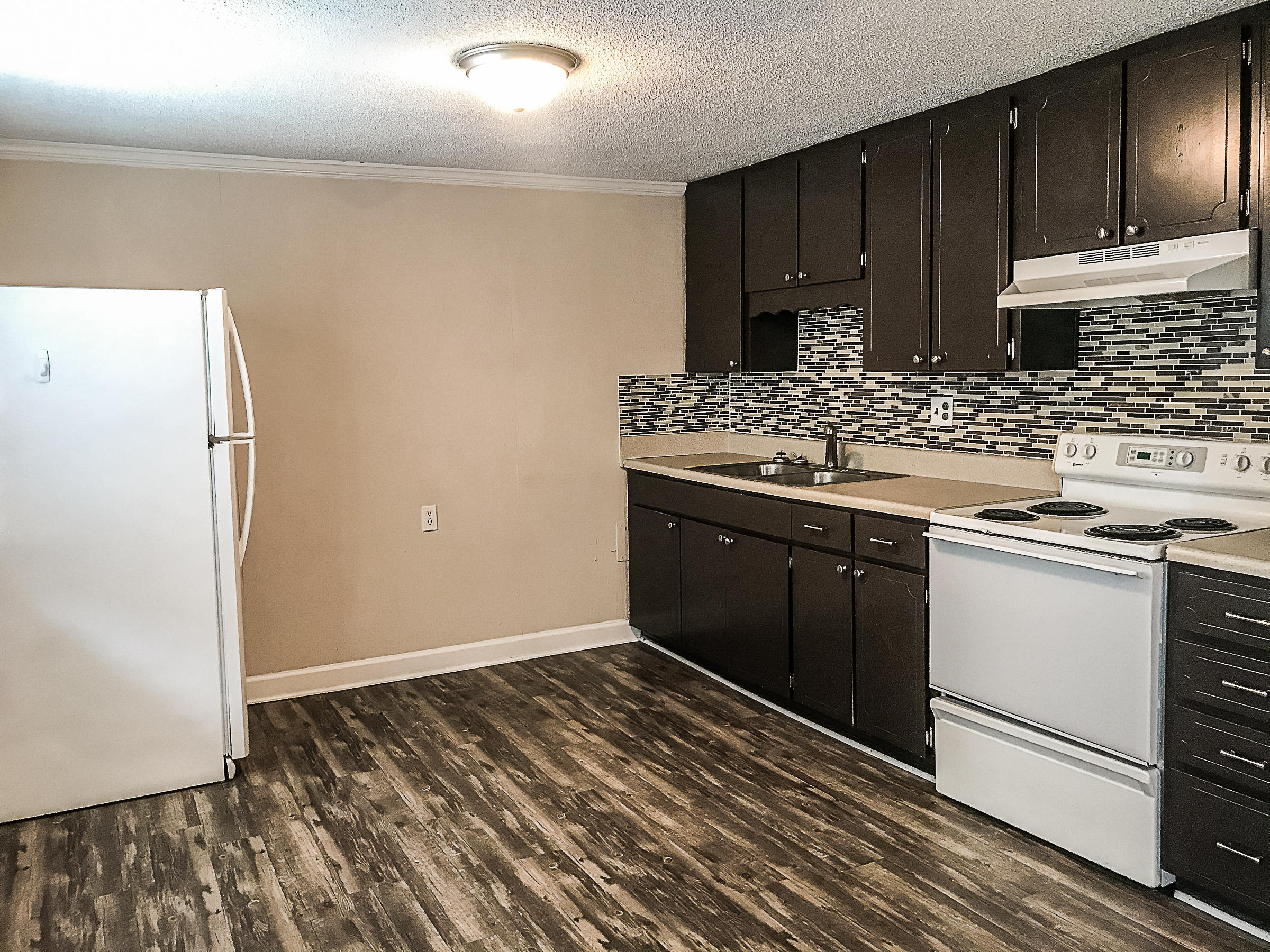 Parkway Apartments - Residential Lease