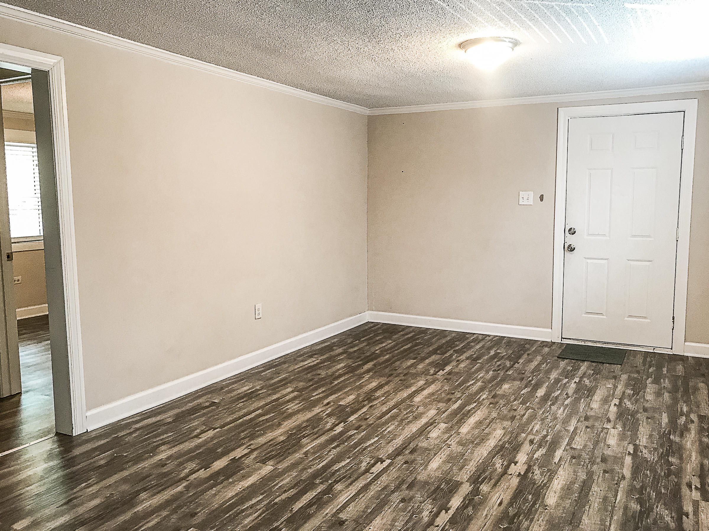 Parkway Apartments - Residential Lease