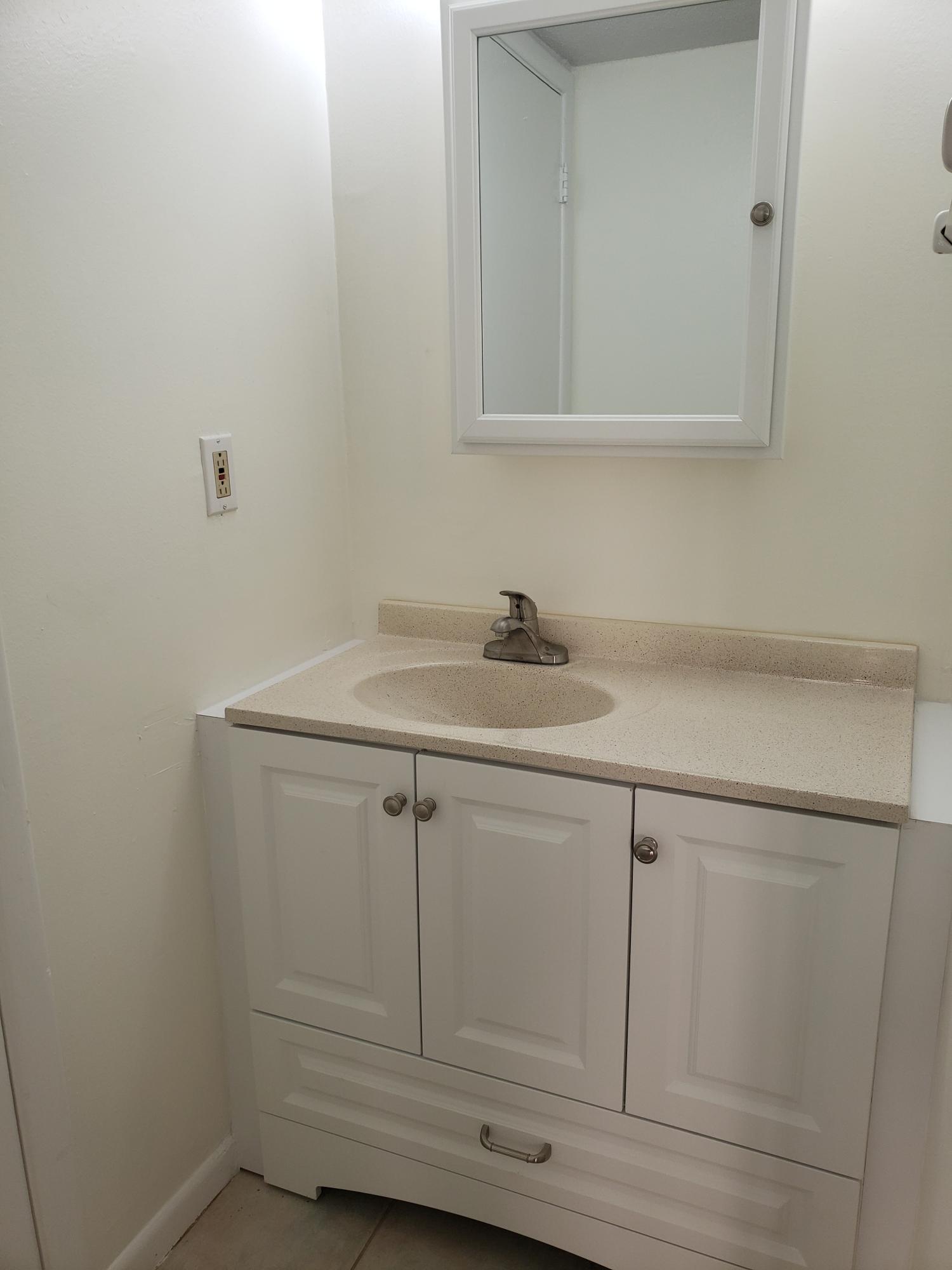 CEDARS CONDO - Residential Lease