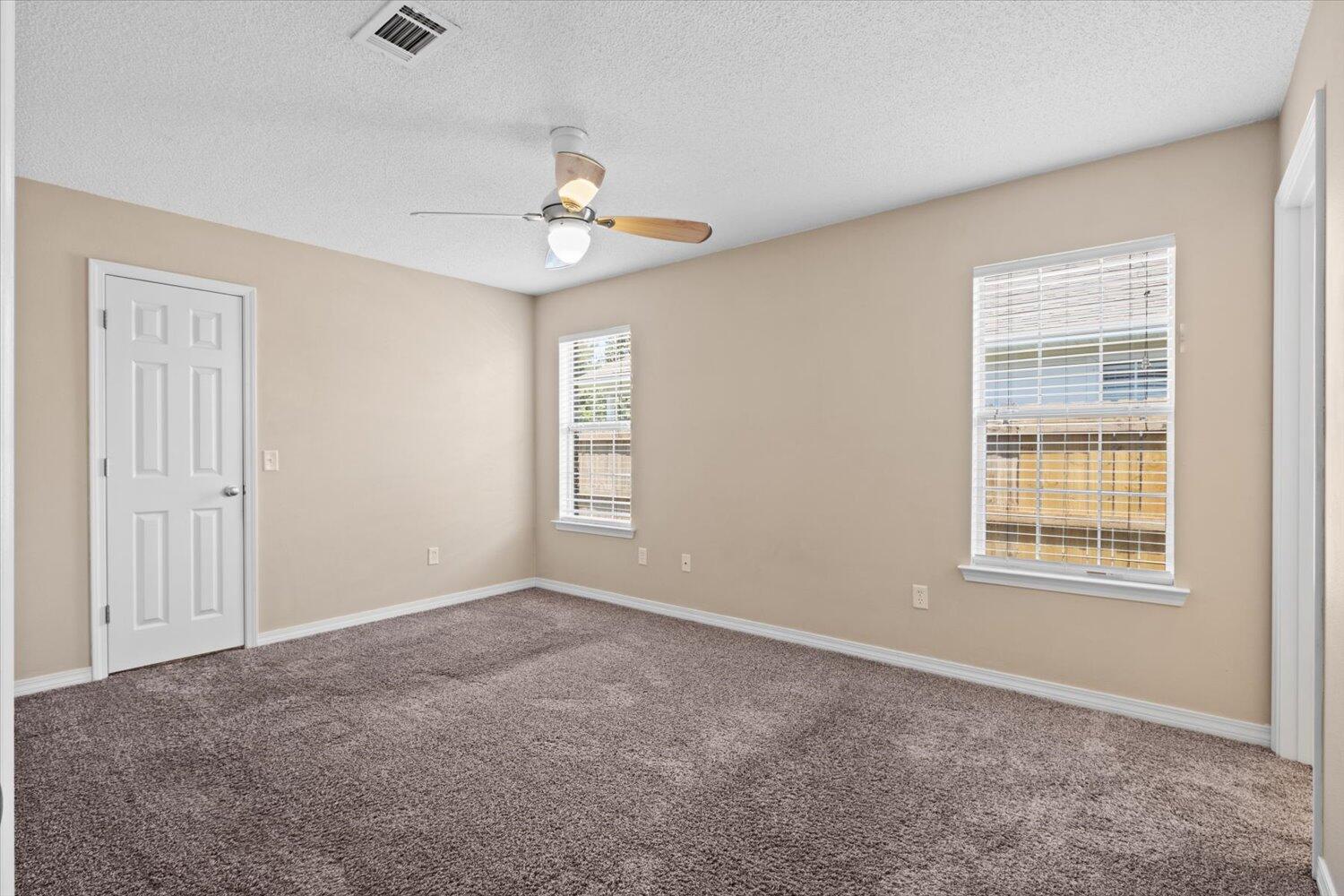 Navarre 1st Add - Residential