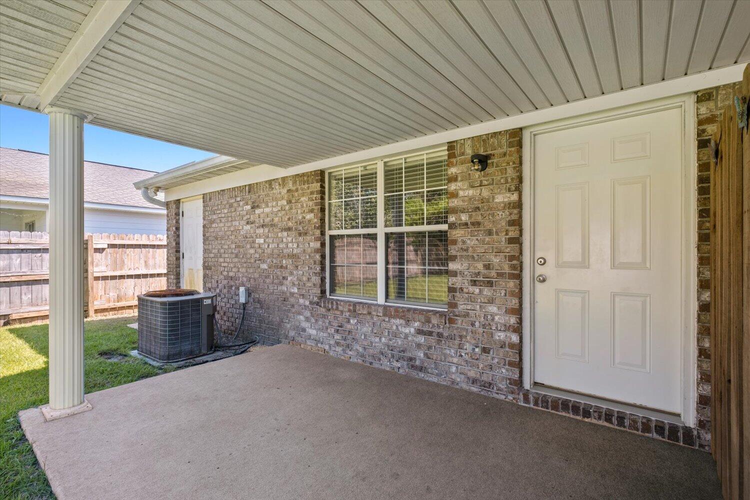 Navarre 1st Add - Residential