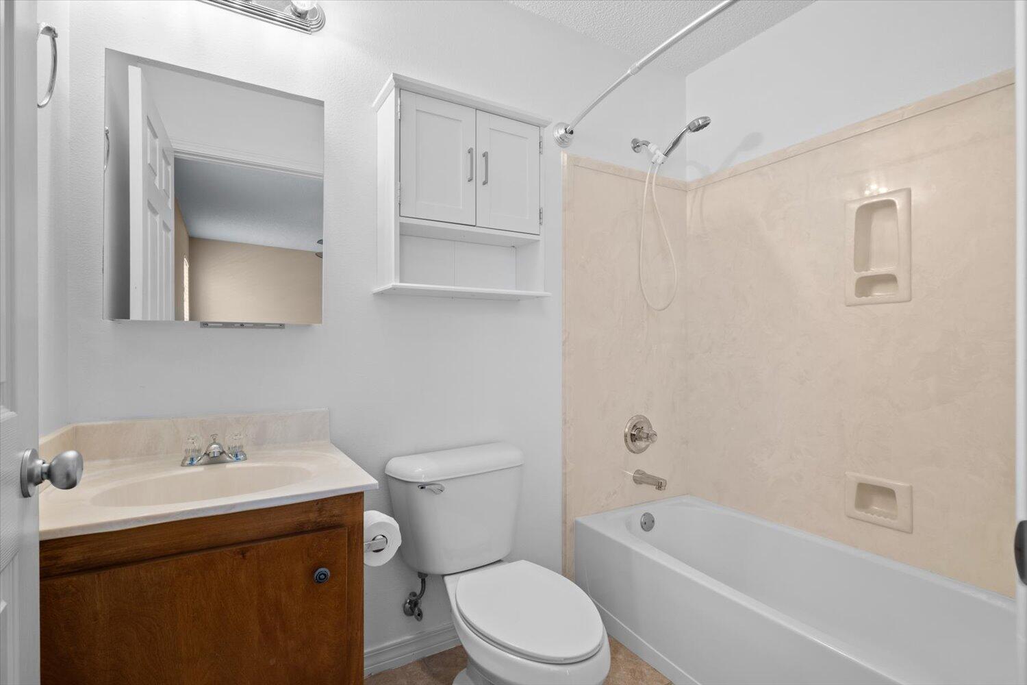 Navarre 1st Add - Residential