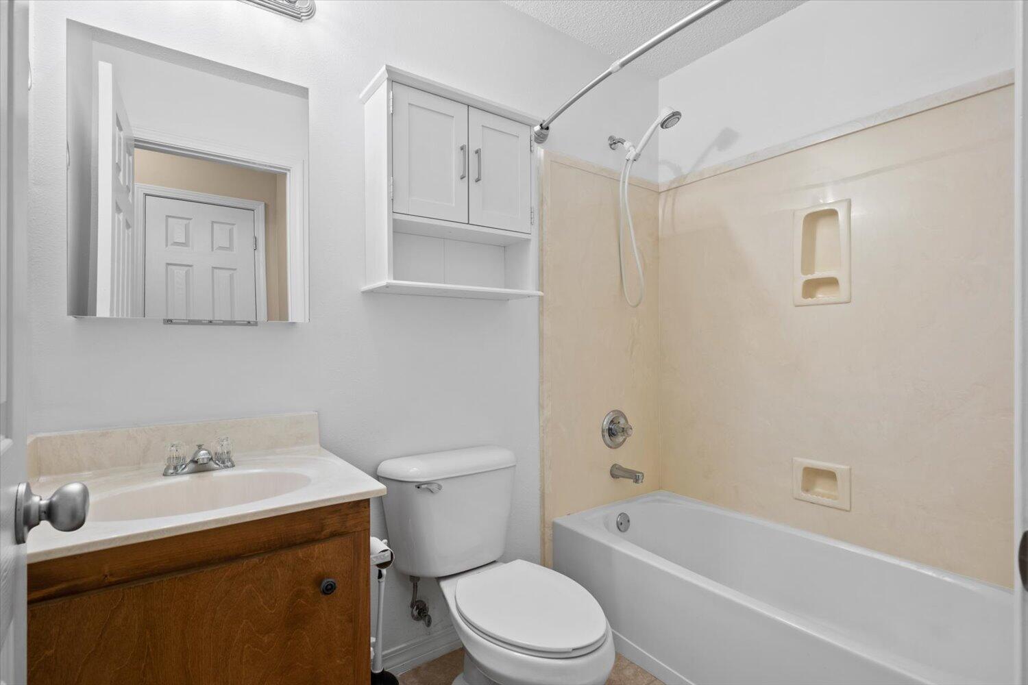 Navarre 1st Add - Residential