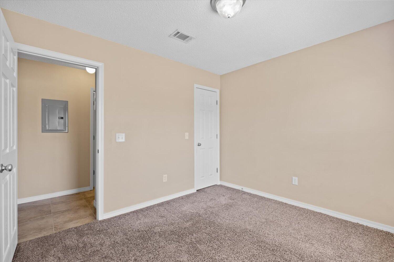 Navarre 1st Add - Residential